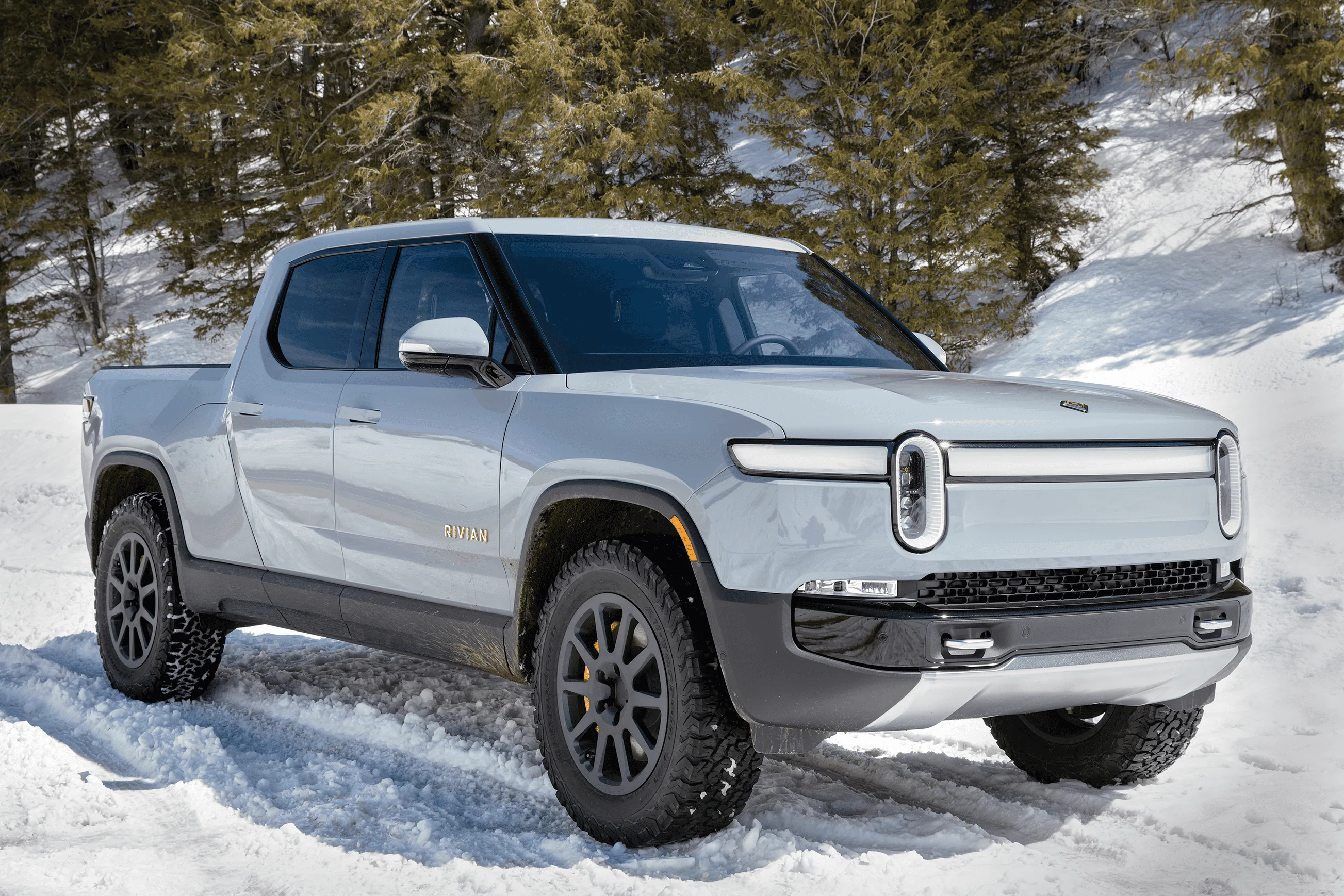 Rivian R1T R1S Replacing AT tires w/ after market _J5A0410