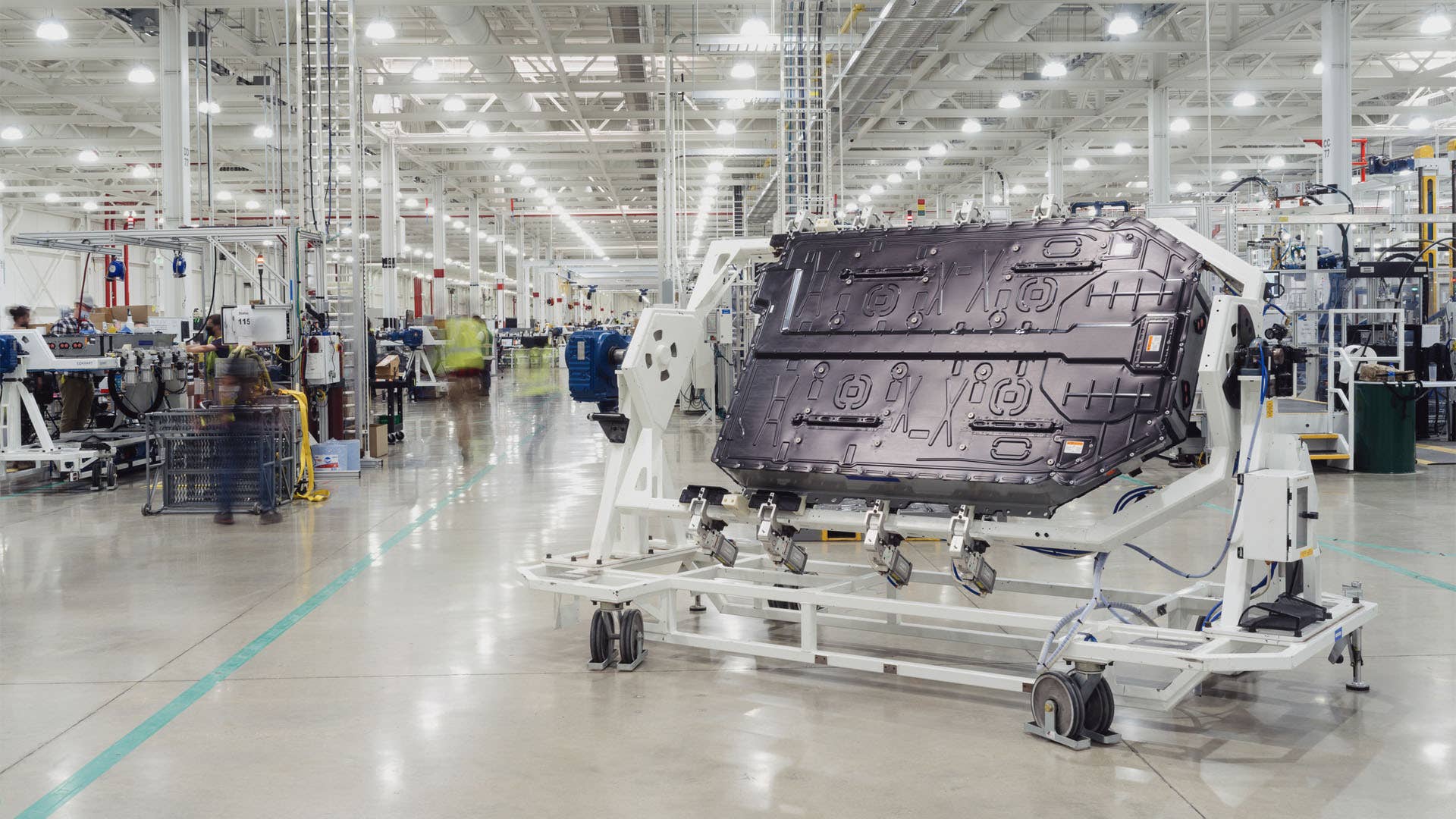 Rivian R1T R1S R1T Max Pack + Dual Motor range update from Rivian: 335, 360 and 400 miles range rivian-battery-chemistry-change-inline-A