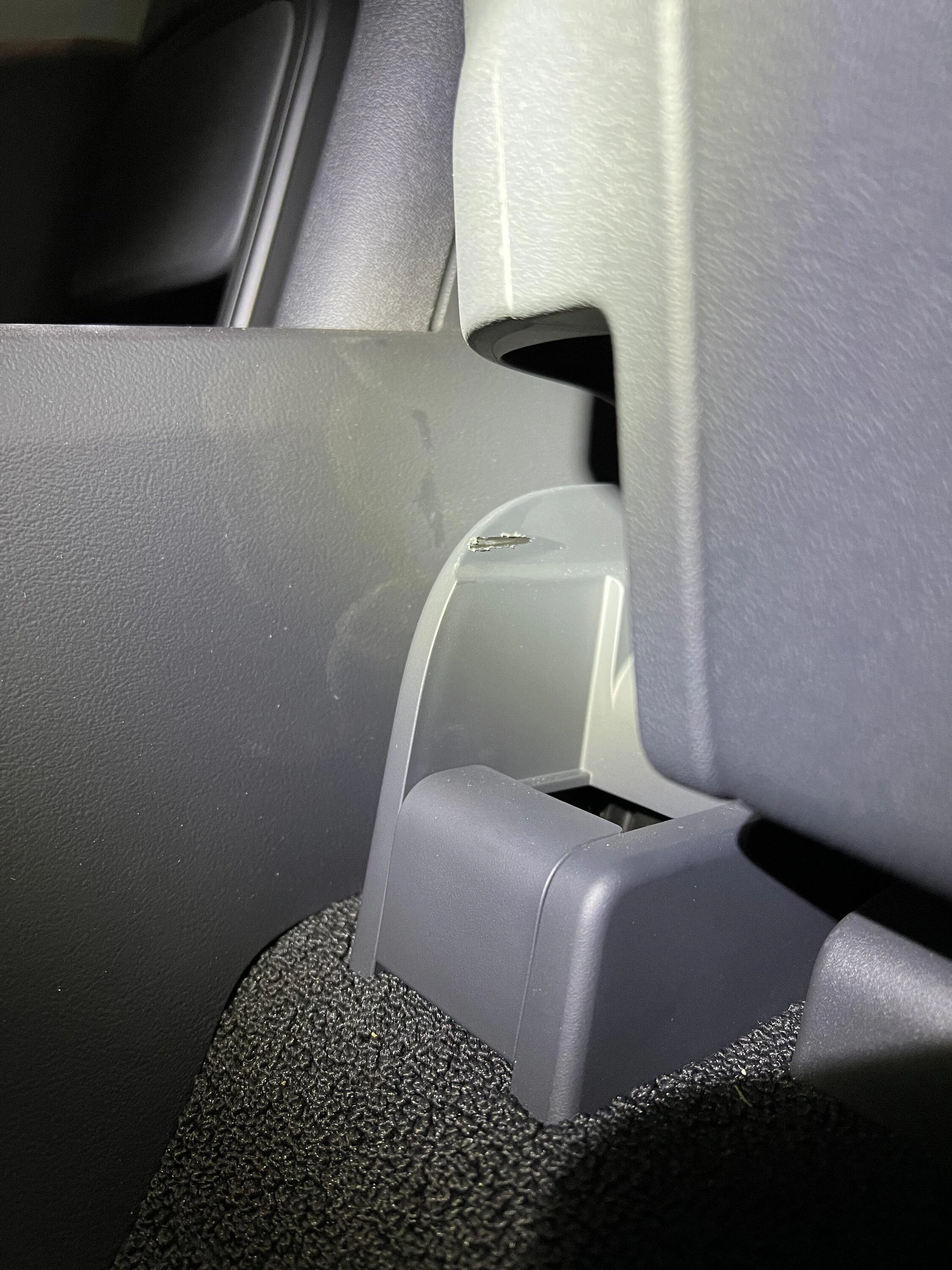 Rivian R1T R1S In what world are these types of paint issues acceptable on new R1S? IMG_4790