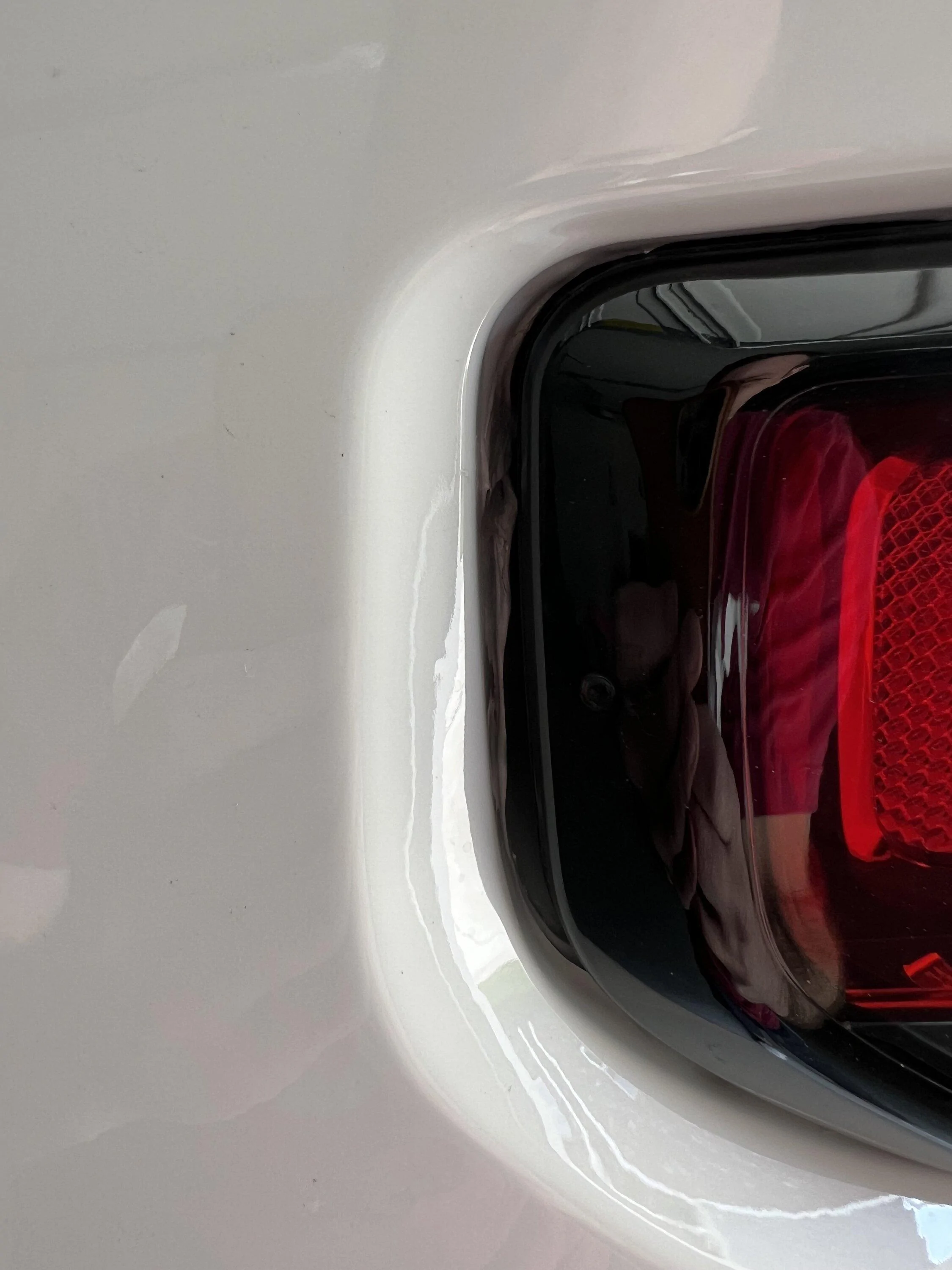 Rivian R1T R1S In what world are these types of paint issues acceptable on new R1S? IMG_4766
