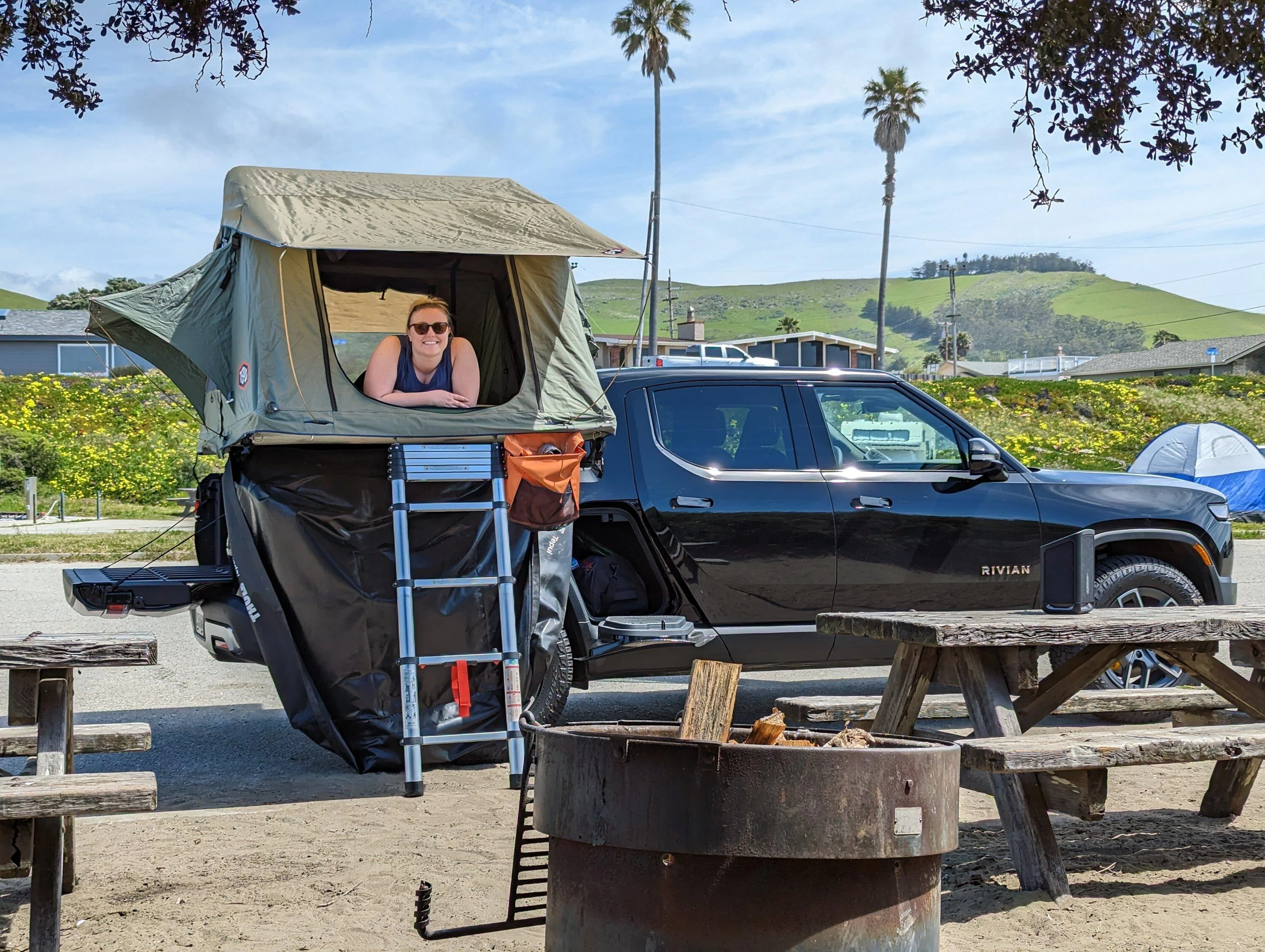 Rivian R1T R1S PHOTOS: Trip to Morro Rock and Pismo Beach! PXL_20230408_201212828
