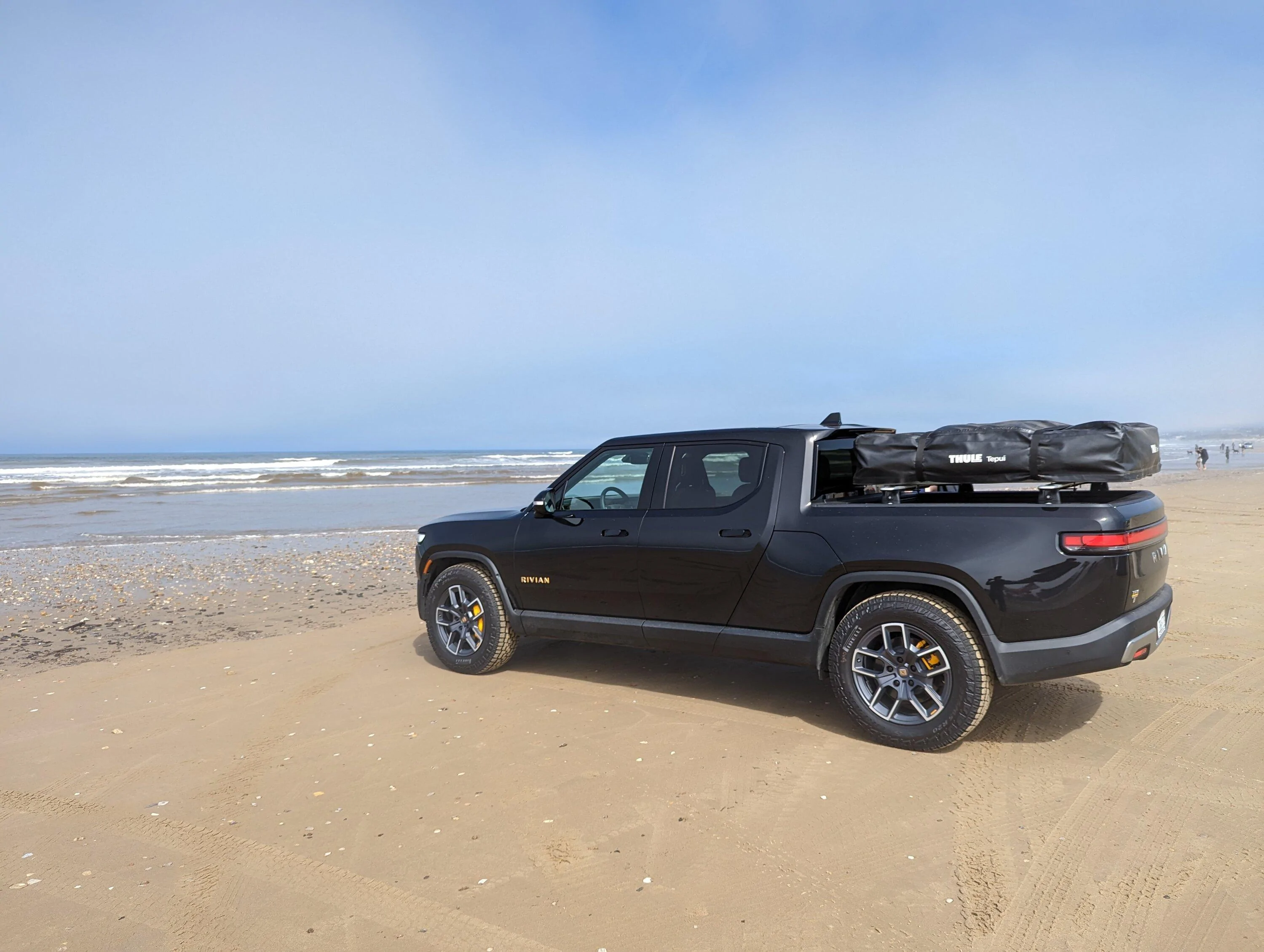 Rivian R1T R1S PHOTOS: Trip to Morro Rock and Pismo Beach! PXL_20230409_174510142