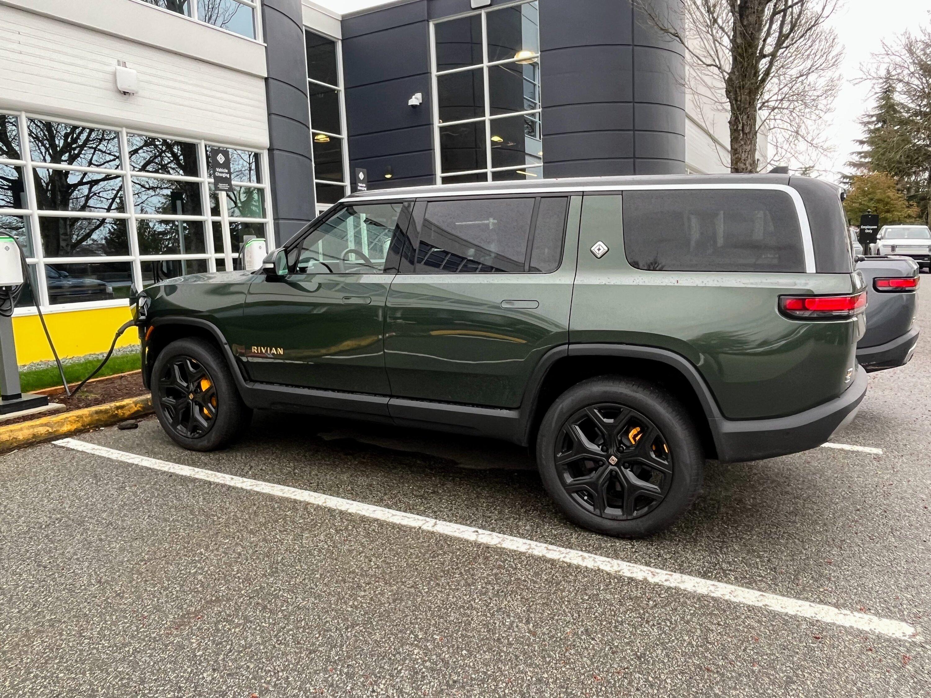 Rivian R1T R1S Canadian delivery timeframe IMG_3249