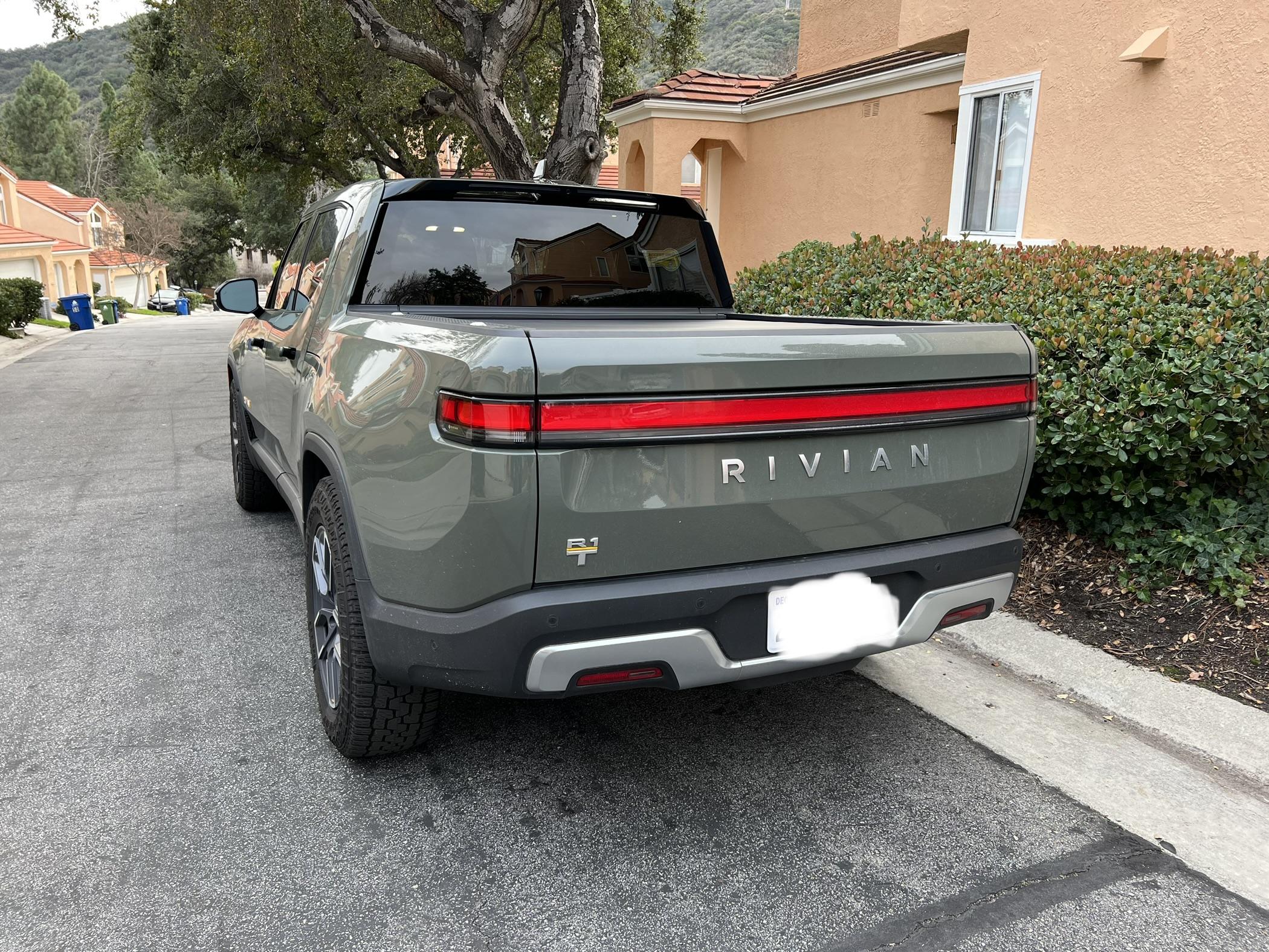Rivian R1T R1S Launch Edition, Launch Green, 17K miles, $76K - Socal IMG-4852