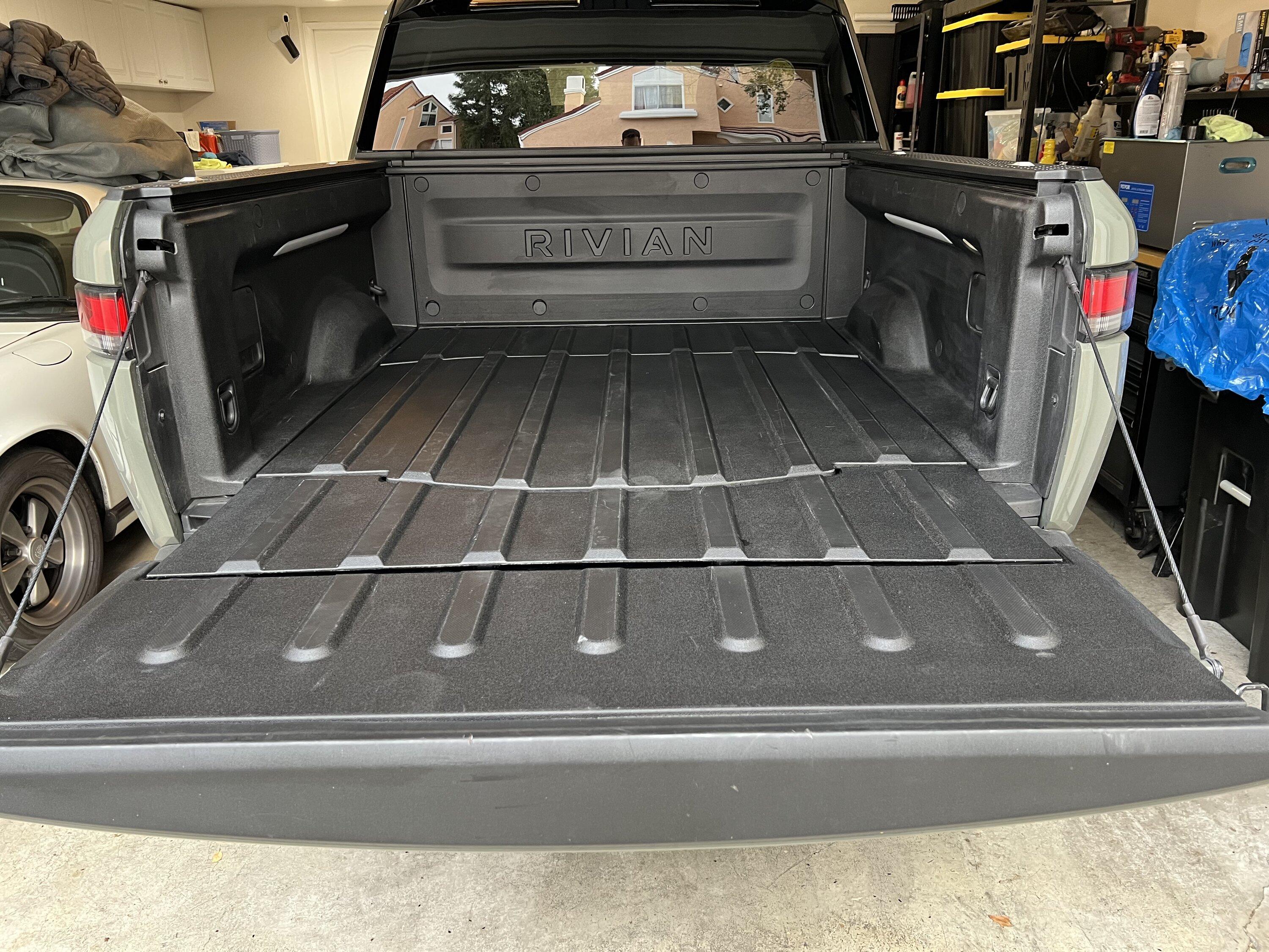 Rivian R1T R1S Launch Edition, Launch Green, 17K miles, $76K - Socal IMG-4860