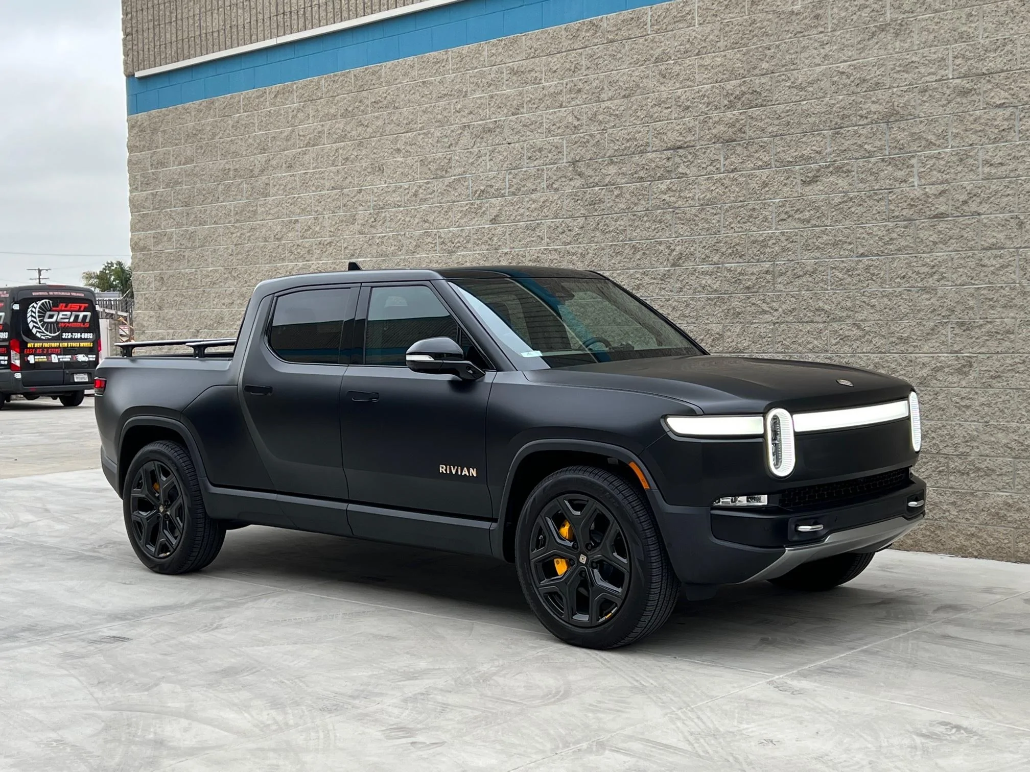 Rivian R1T R1S Matte PPF / Stealth PPF Database IMG_3926