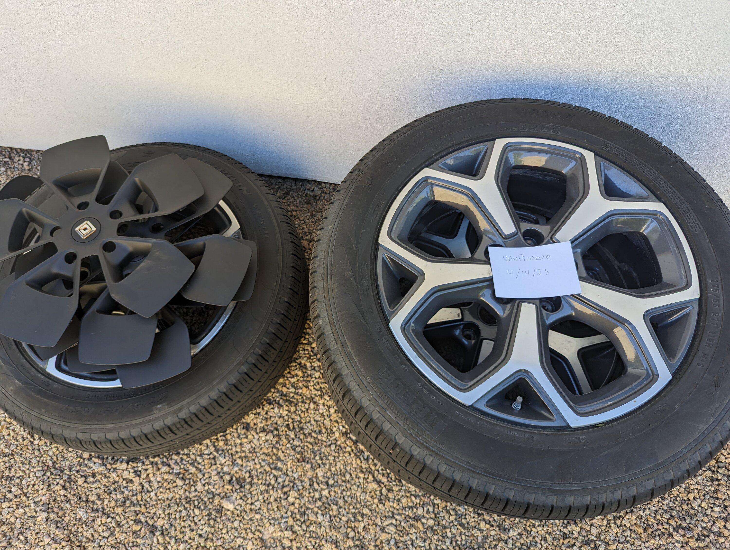 Rivian R1T R1S SOLD WTS 21" Wheels PXL_20230414_162606301