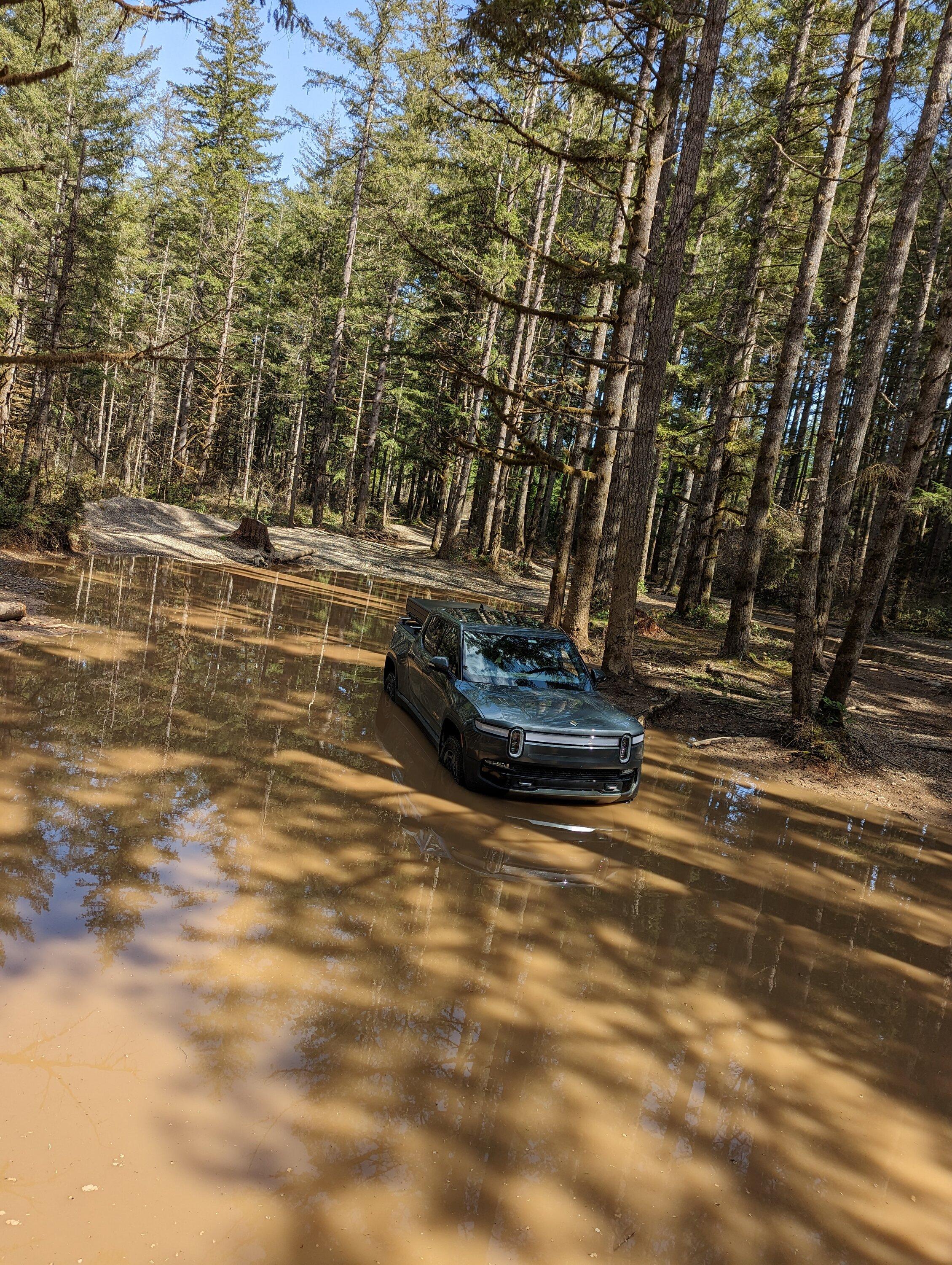 Rivian R1T R1S [Update: Made It Out!] Drive Motor Failure During Off-roading Excursion Through Water Crossing PXL_20230414_221708639.MP