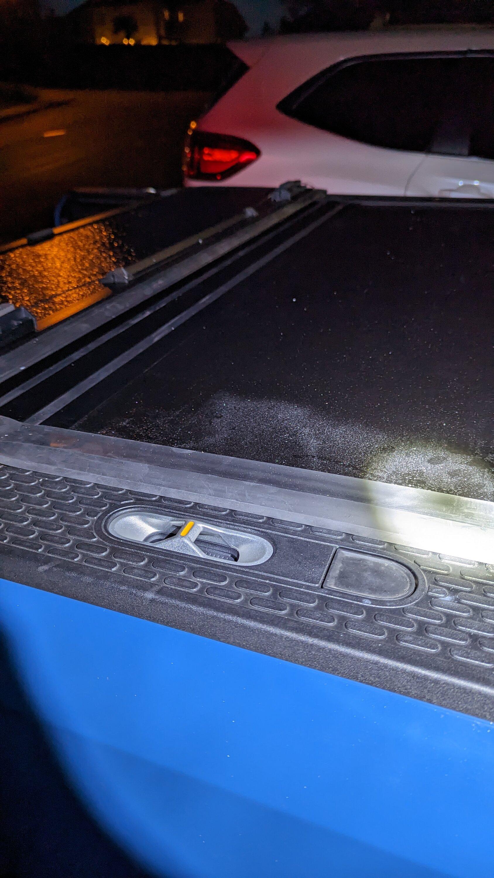 Rivian R1T R1S DIY temporary tonneau / bed cover? PXL_20230415_033749078