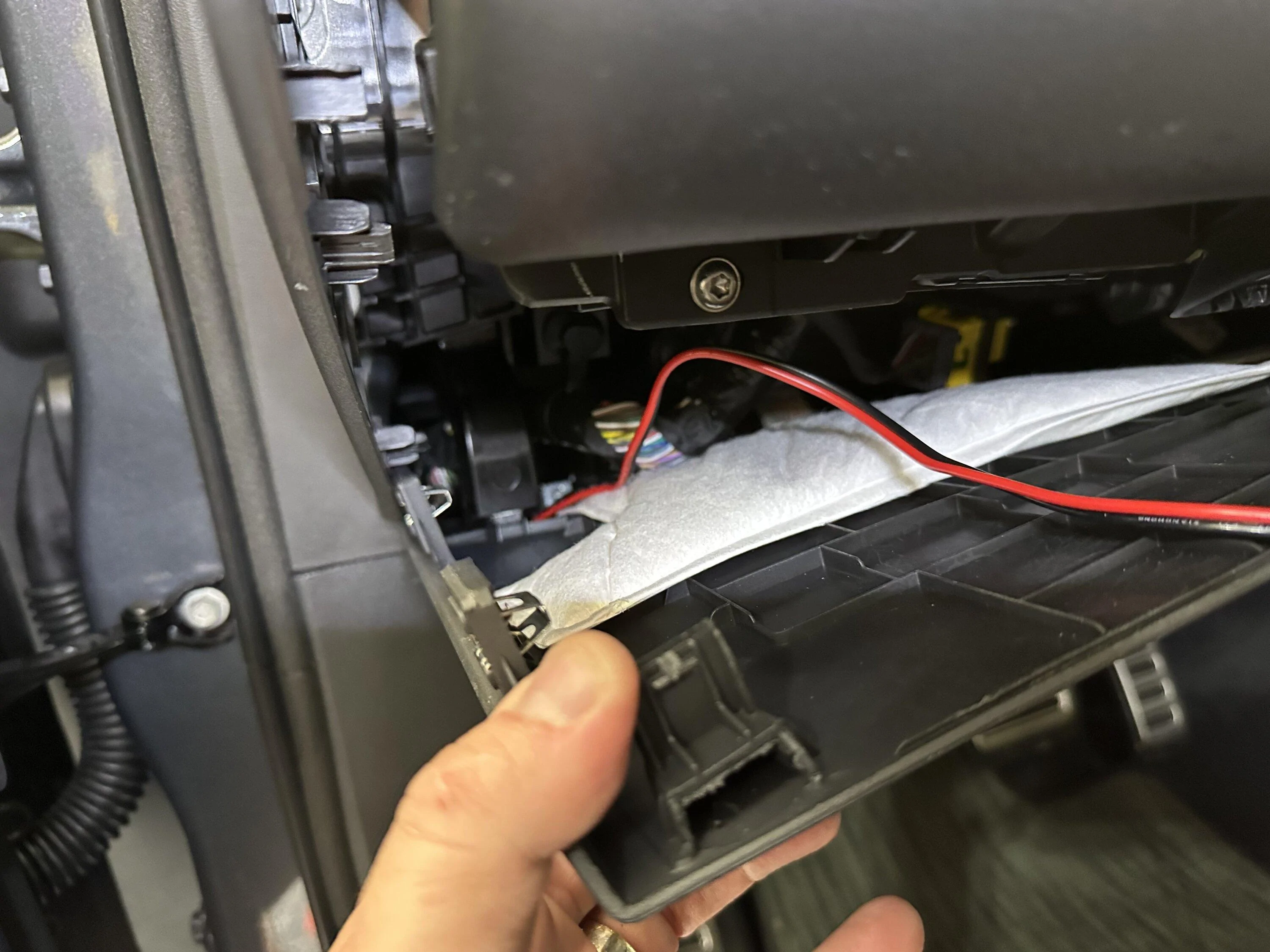 Rivian R1T R1S NEW - RIVIPARTS Left Side Phone Mount IMG_4053