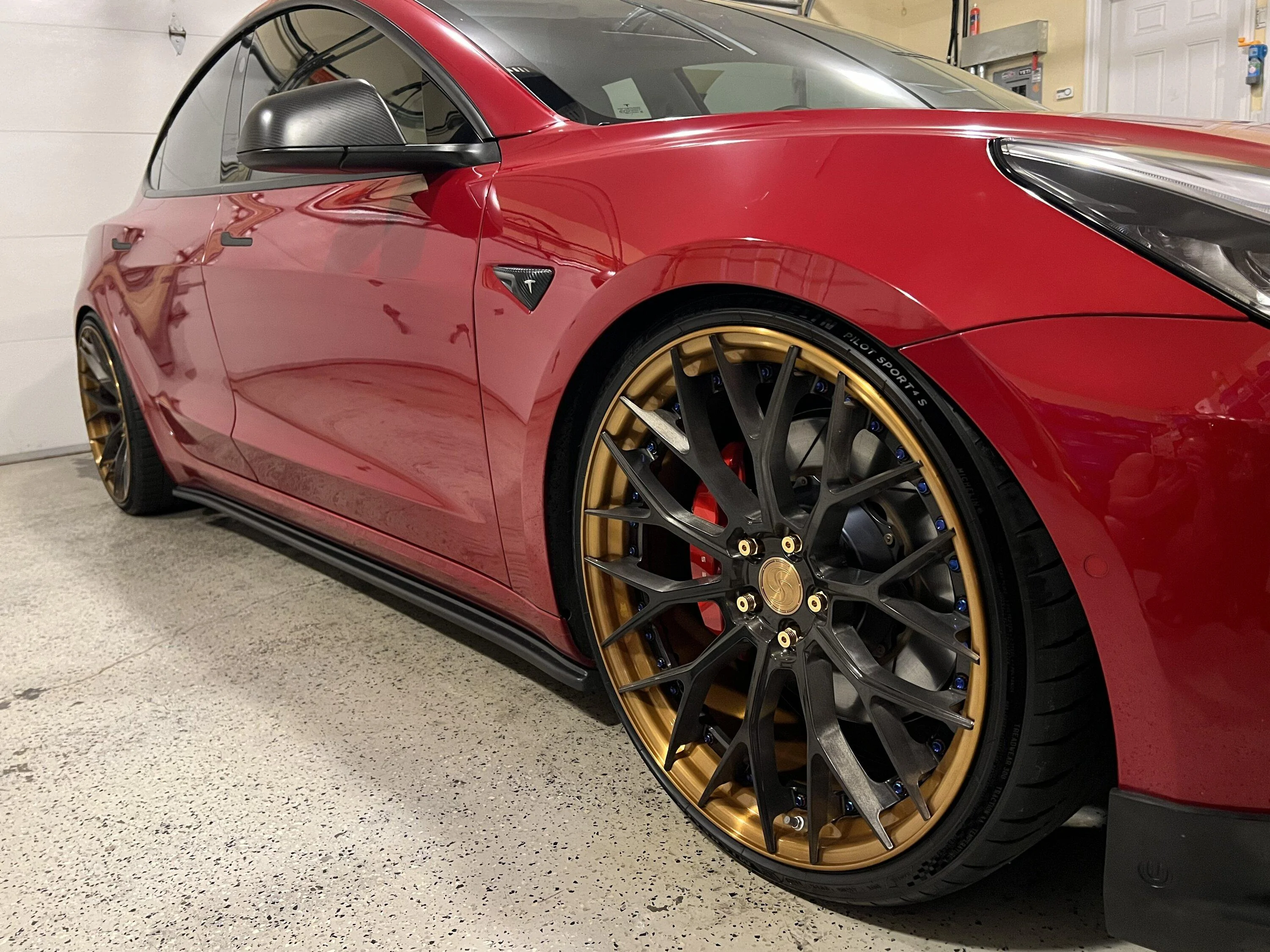 Rivian R1T R1S Custom build wheels specs? B9EB0584-4B90-4335-9BDD-8D3F39E8DB52