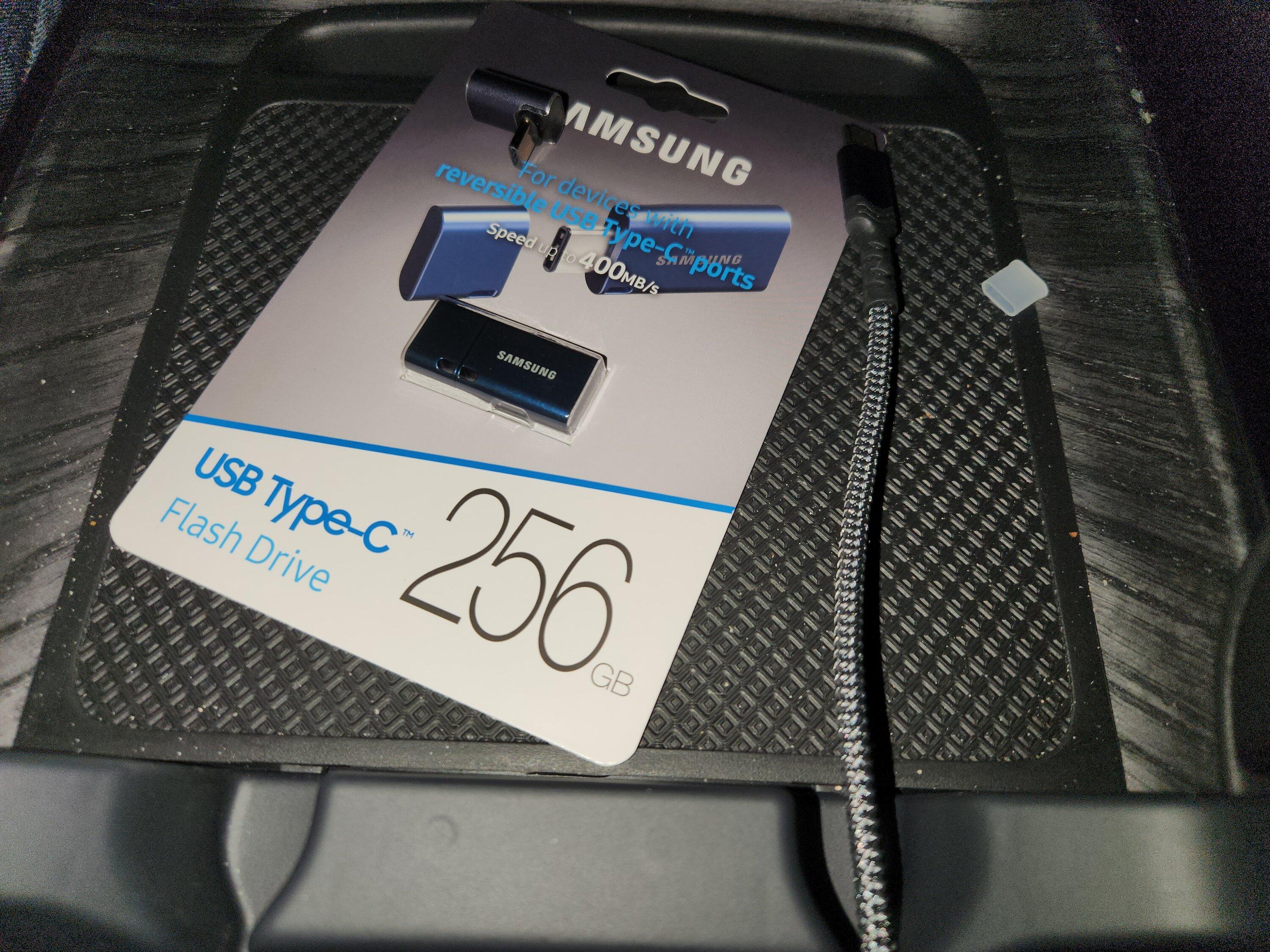 Rivian R1T R1S Show off your dashcam memory card install 20230418_094307
