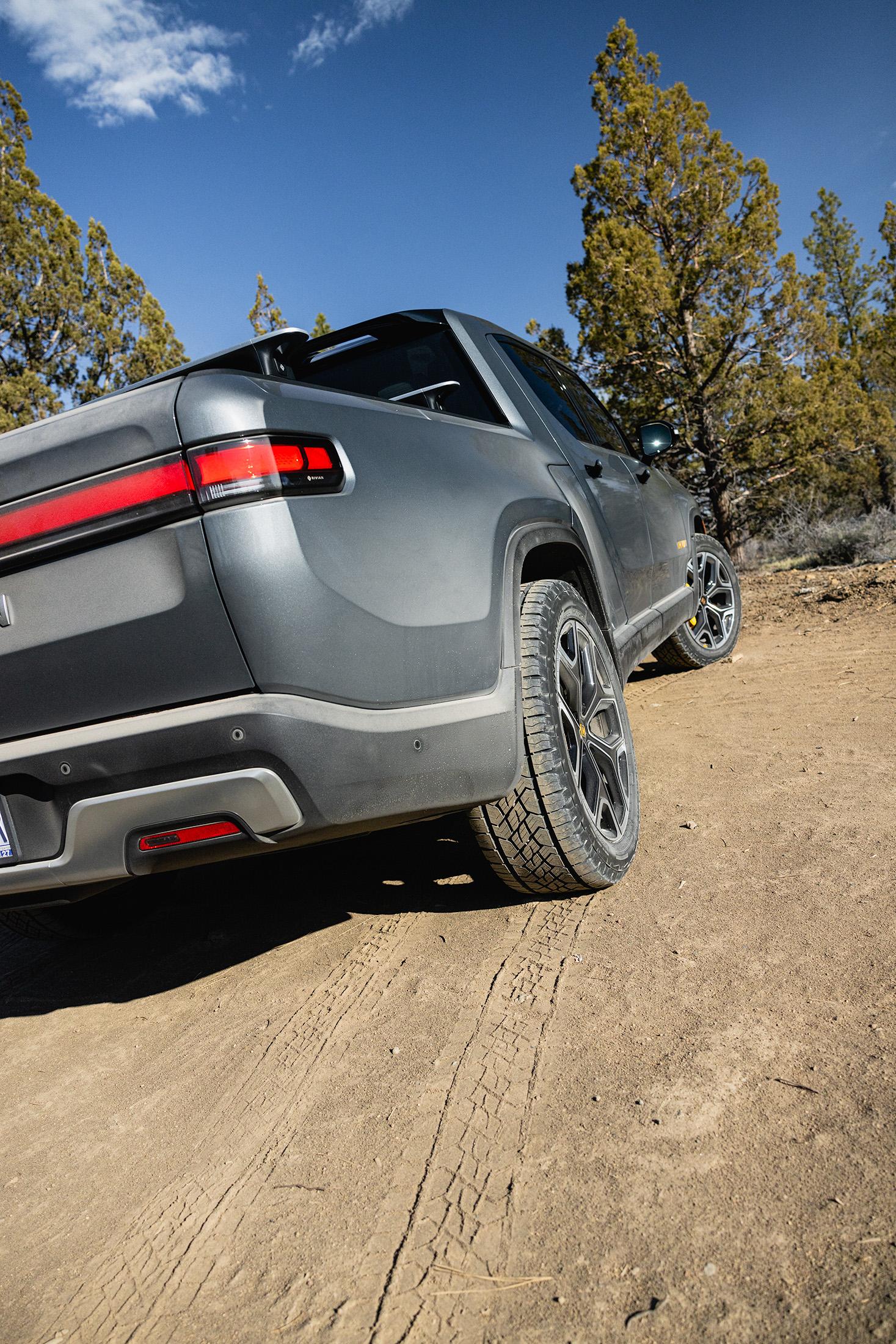 Rivian R1T R1S The @blinker.fluid El Cap Granite R1T delivery/spec/build/journal ... _V6A7786