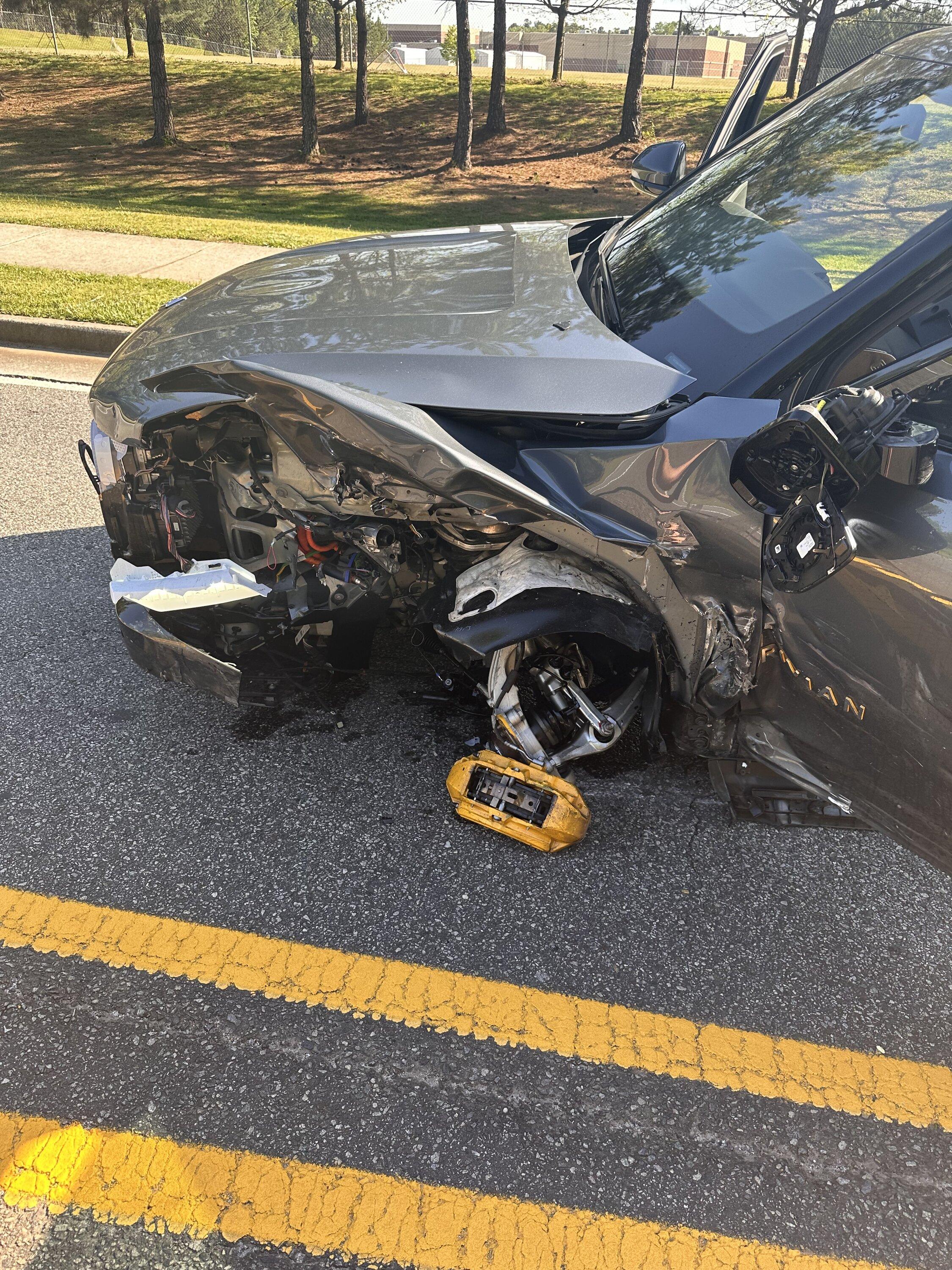 Rivian R1T R1S An idiot hit us in “ Small overlap front collision”  and I assume totaled my R1T [Updated with pic of damage to other truck ?] img_1335-jpe