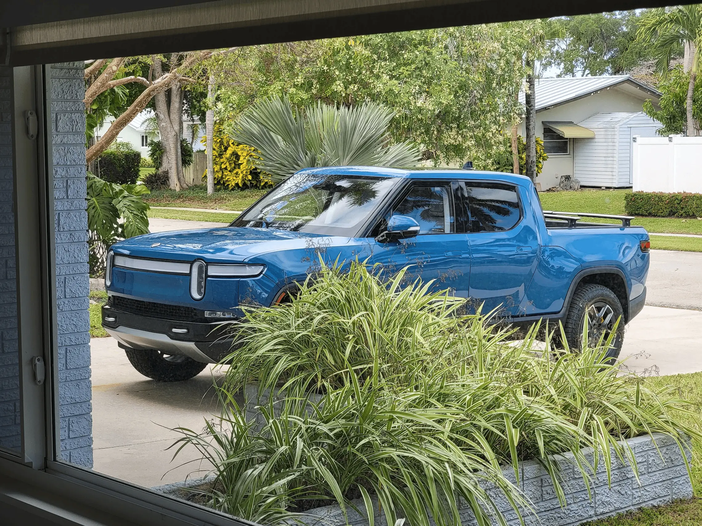 Rivian R1T R1S Any changes to Rivian Blue paint formulation? 1682044585024