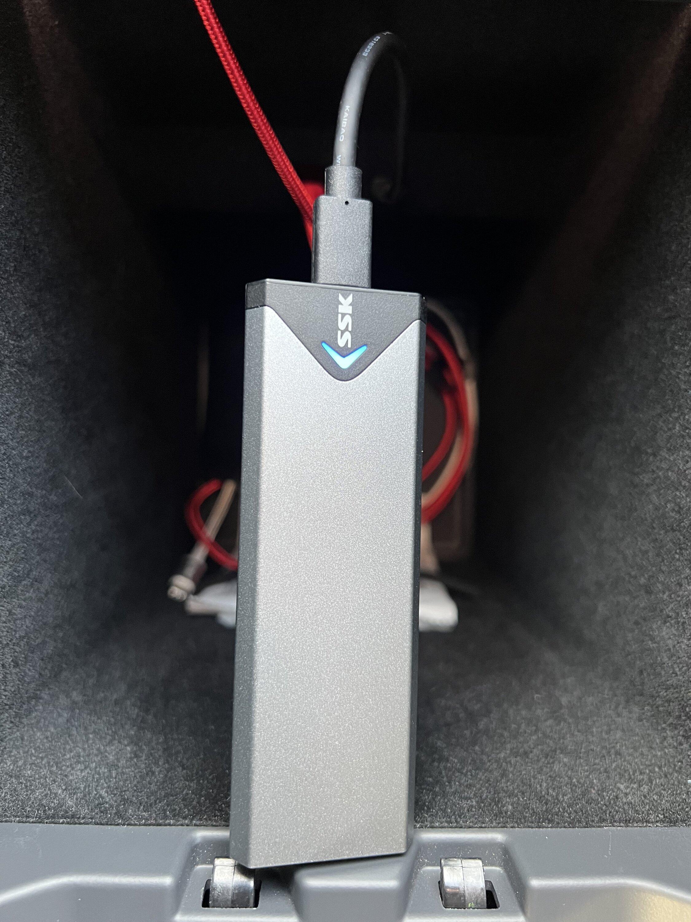 Rivian R1T R1S Show off your dashcam memory card install IMG_4056