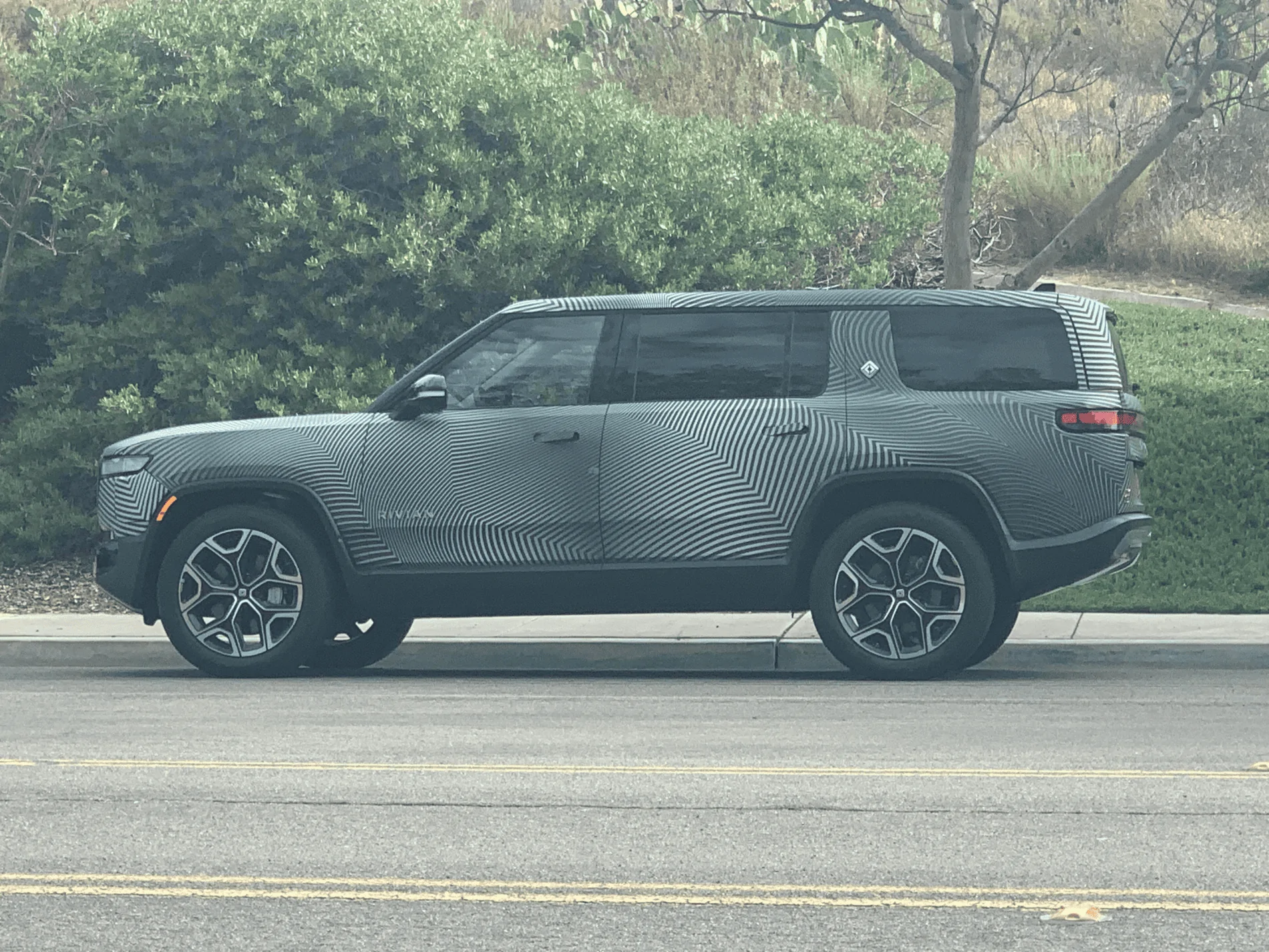 Rivian R1T R1S Real Rivian Photos & Videos 1622047427334