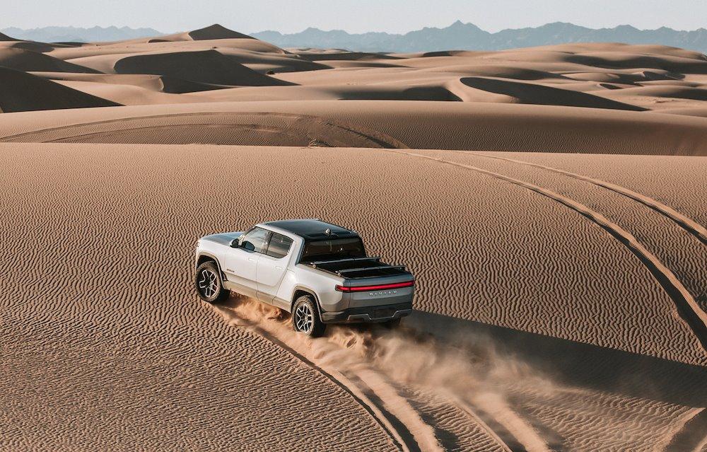Rivian R1T R1S New updates! July deliveries, August test drives, off road package now optional on Launch Edition, gear added to configurator original.jpg;resize(1000,_)