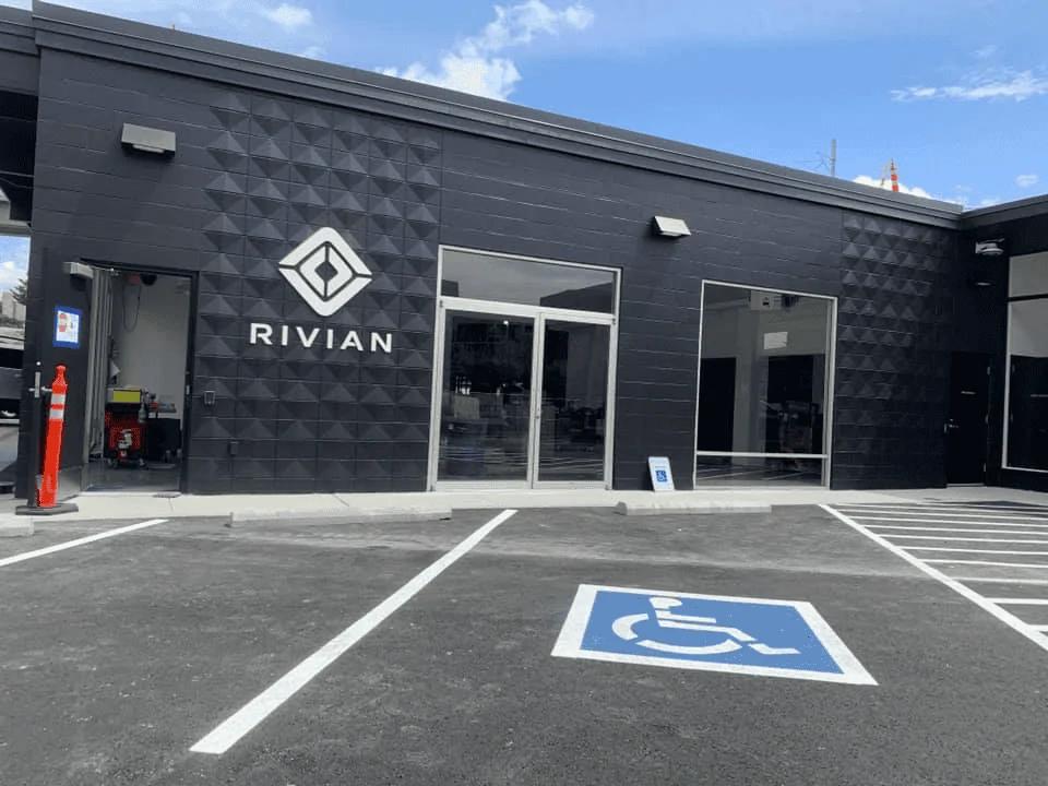 Rivian R1T R1S Rivian’s Bellevue service center - first look 1622845856685