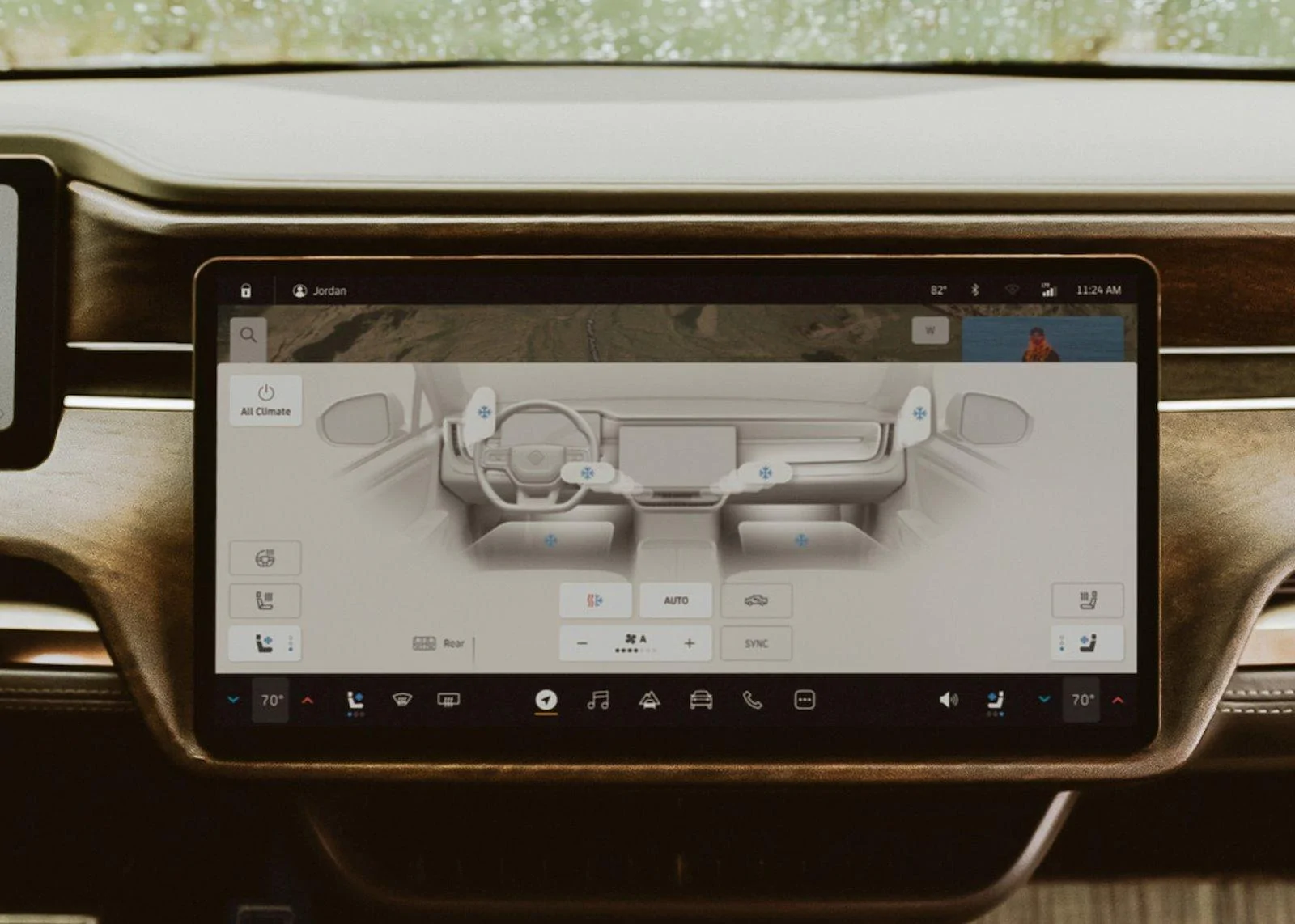 Rivian R1T R1S INTERIOR feature / details just posted at Rivian.com original.jpg;resize(1600,_)(5)