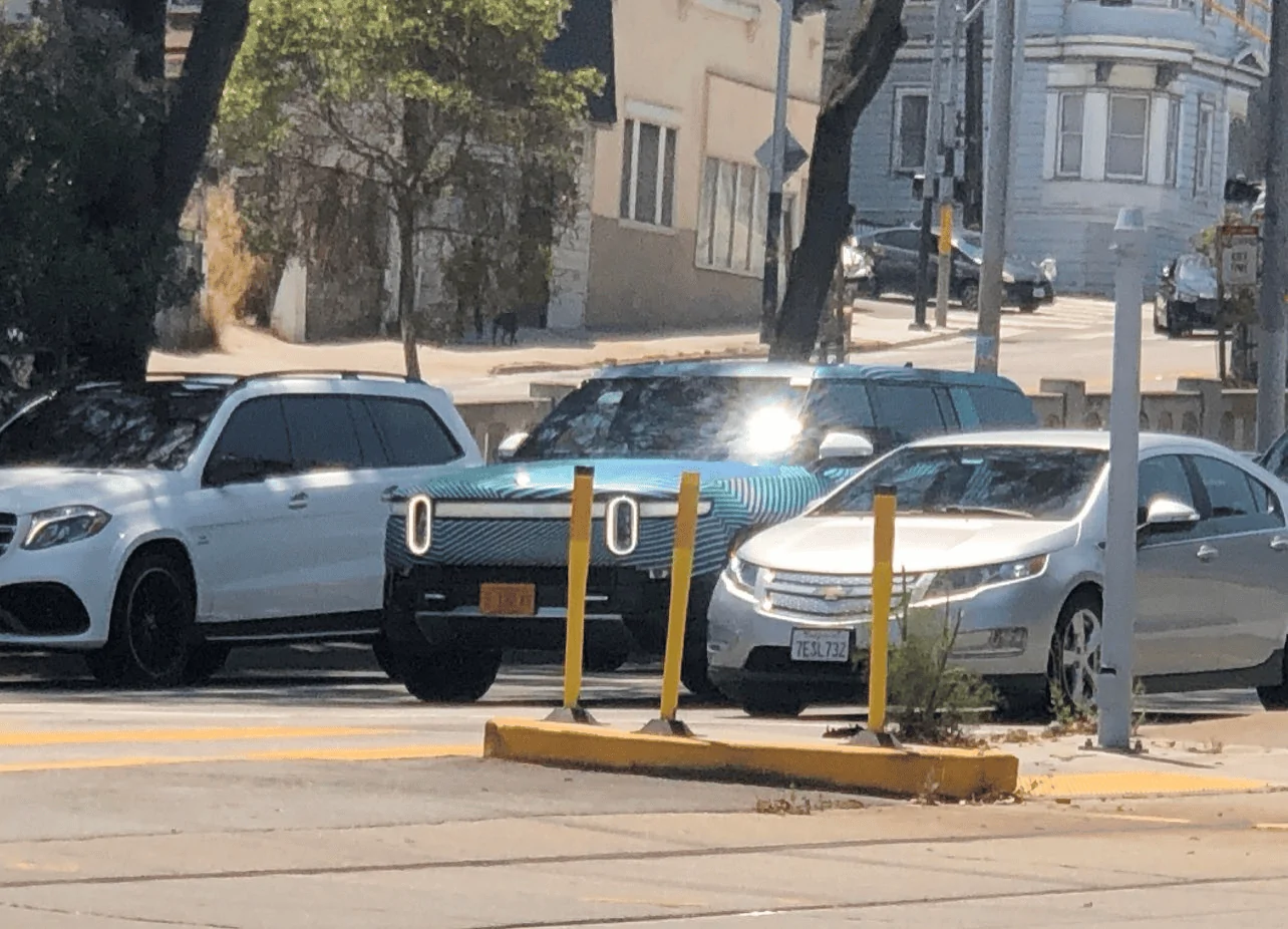 Rivian R1T R1S Real Rivian Photos & Videos 1624249739972