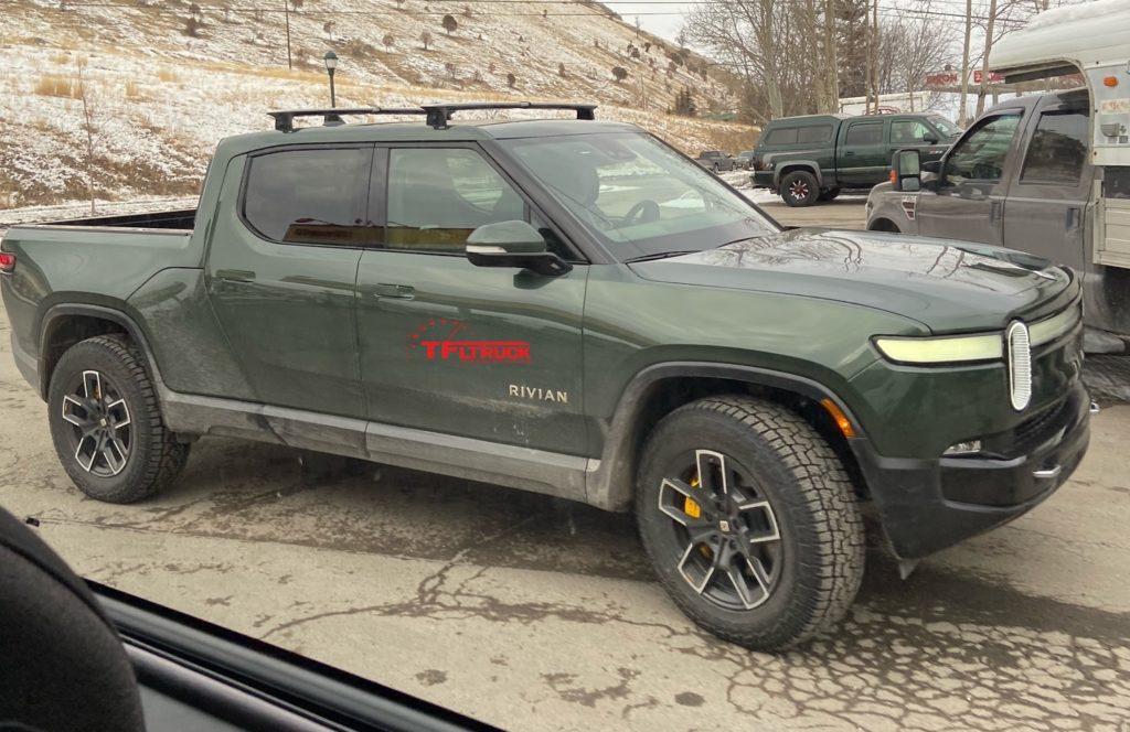 Rivian R1T R1S Can't pick an exterior color? Here are some real world photos. 2022-rivian-r1t-jackson-hole-1024x664