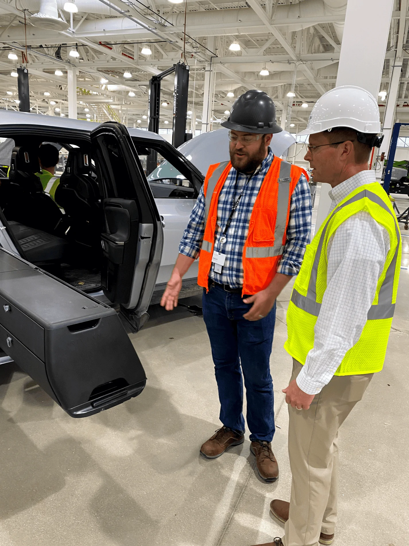 Rivian R1T R1S Real Rivian Photos & Videos 1624380330135