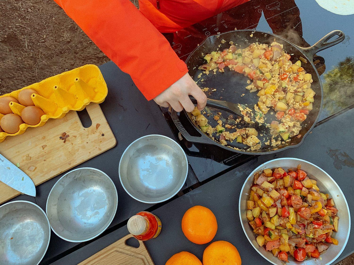 Rivian R1T R1S Rivian Story: Camp Kitchen original.jpg;resize(1500,_)