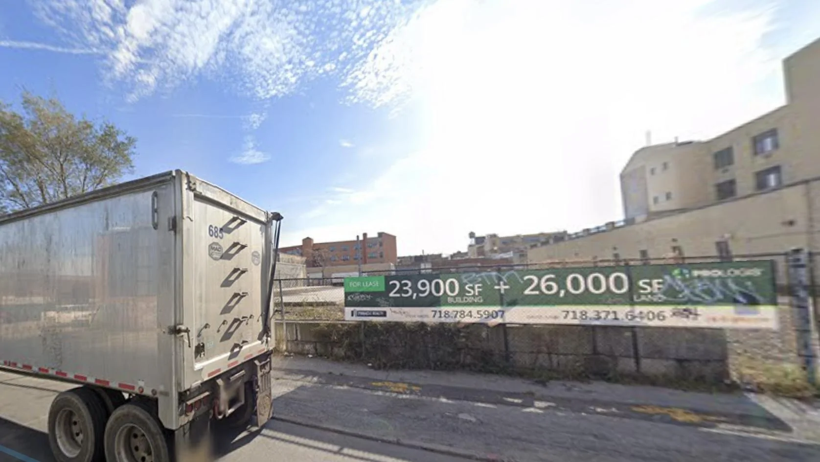 Rivian R1T R1S Brooklyn Rivian Service Center Sighting 9B7122C8-3DA3-4384-8E0E-86348E58897E