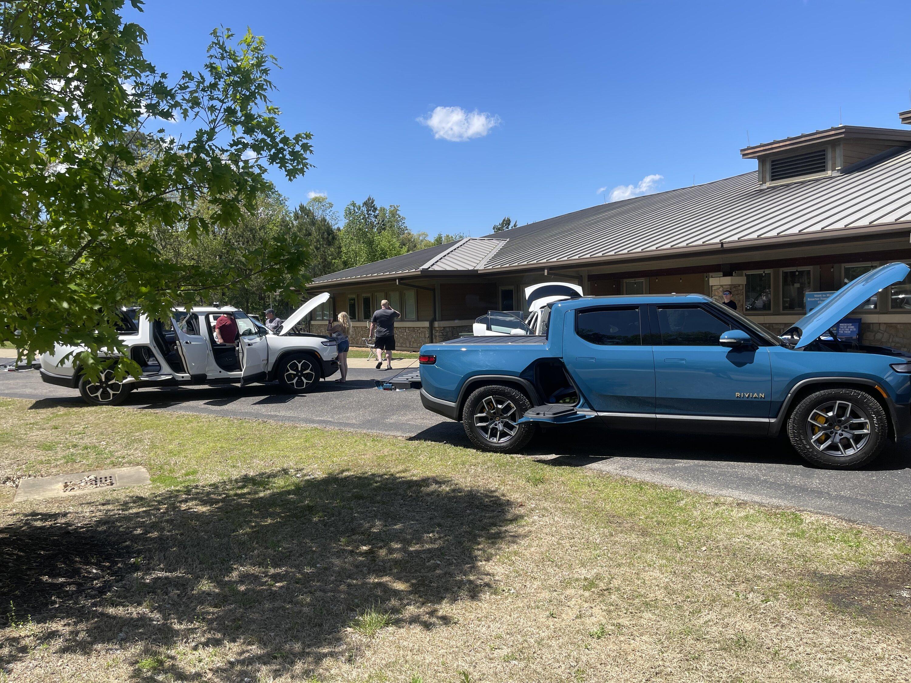 Rivian R1T R1S Alone in Alabama? IMG_1508