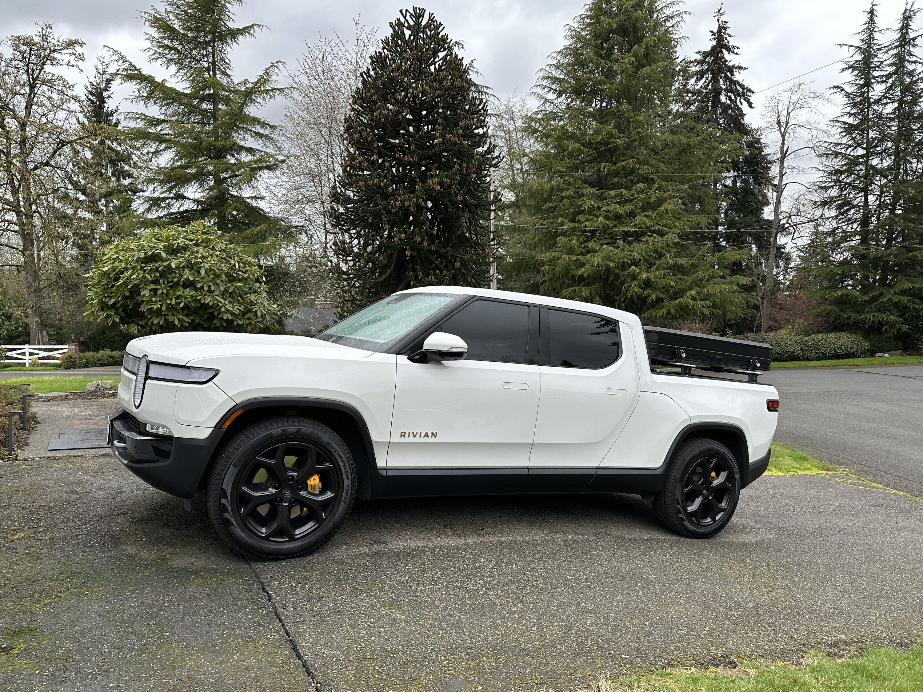Rivian R1T R1S 21" Hyperdipped Black Wheels IMG_2768.JPG