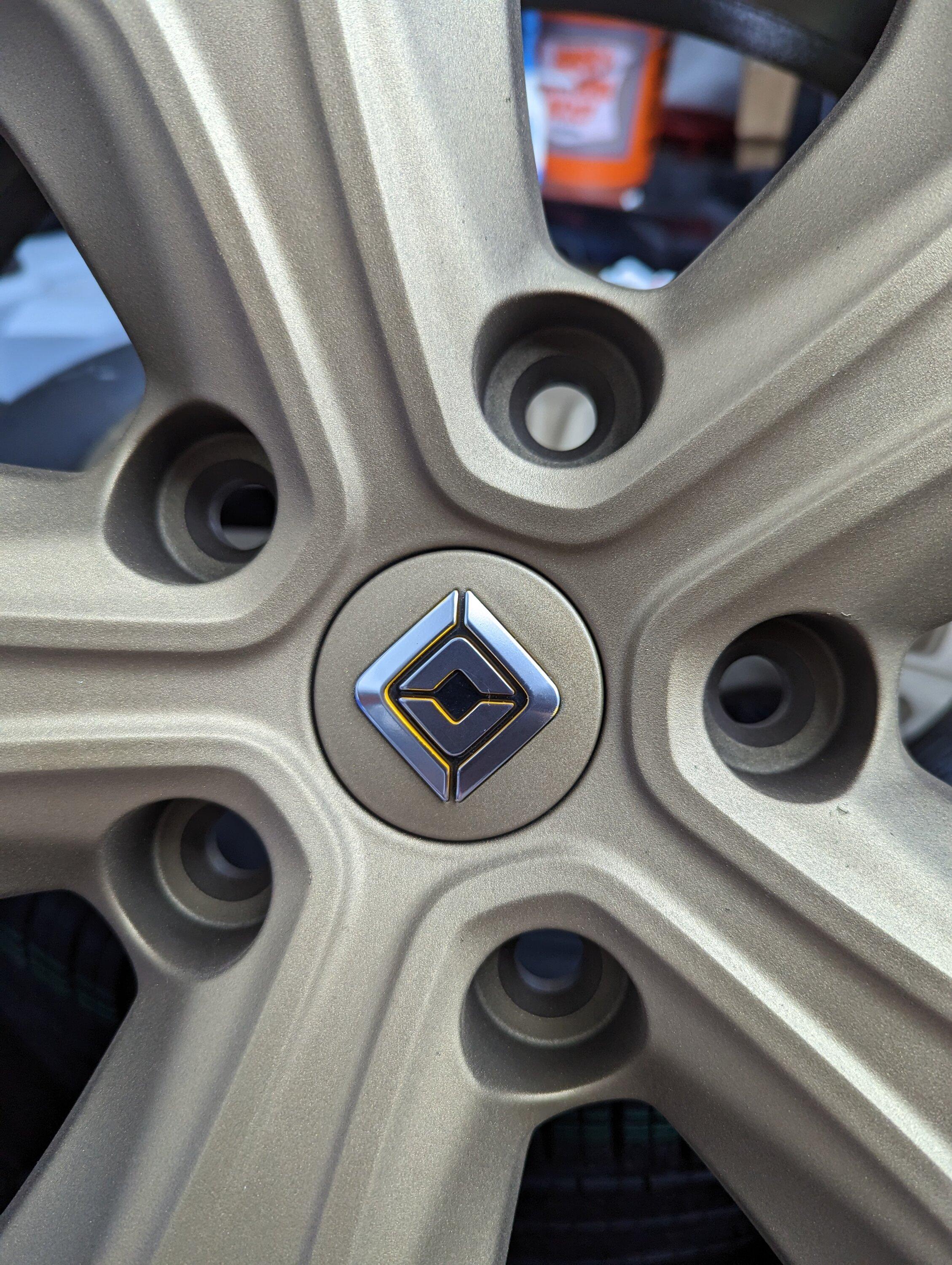 Rivian R1T R1S Various 22" Wheels in DipYourCar Colors (Painted so you can see how they look) R1S PXL_20230224_011408084