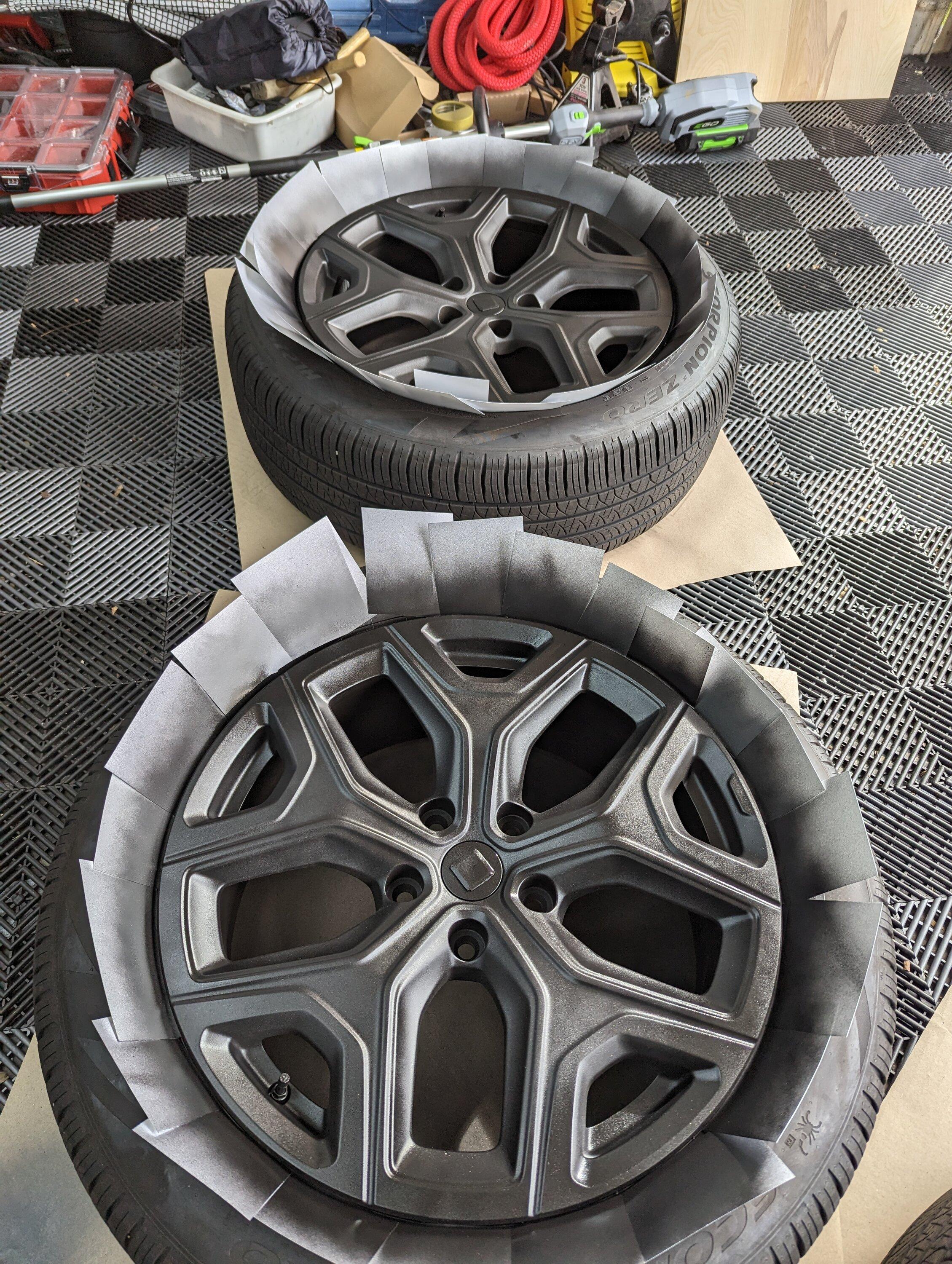 Rivian R1T R1S Various 22" Wheels in DipYourCar Colors (Painted so you can see how they look) R1S PXL_20230322_202031054