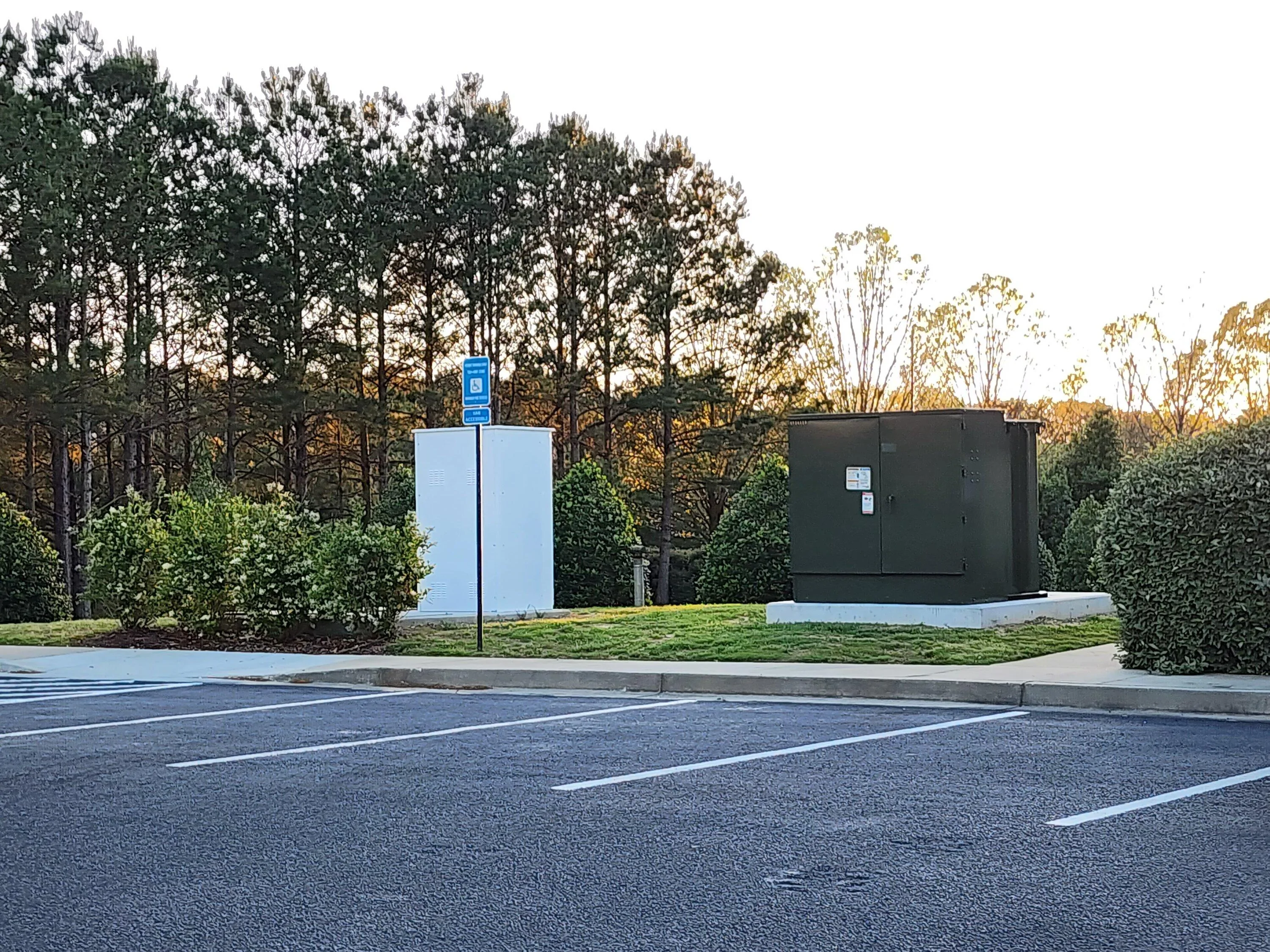 Rivian R1T R1S RAN Rivian Charging Stations Locations Map via Google Maps 20230422_195120