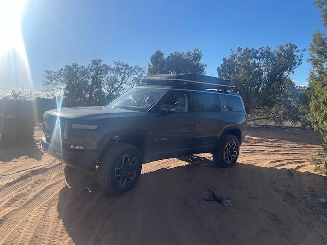 Rivian R1T R1S iKamper on R1S, pics anyone? 4