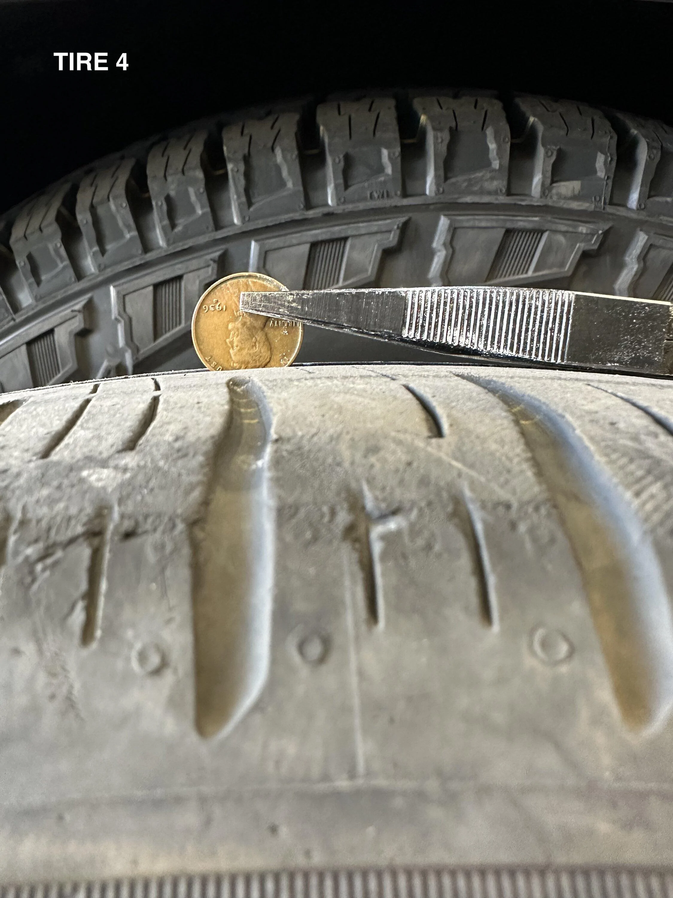 Rivian R1T R1S 5 22" Sport Bright Wheels & Tires Tire 4-1