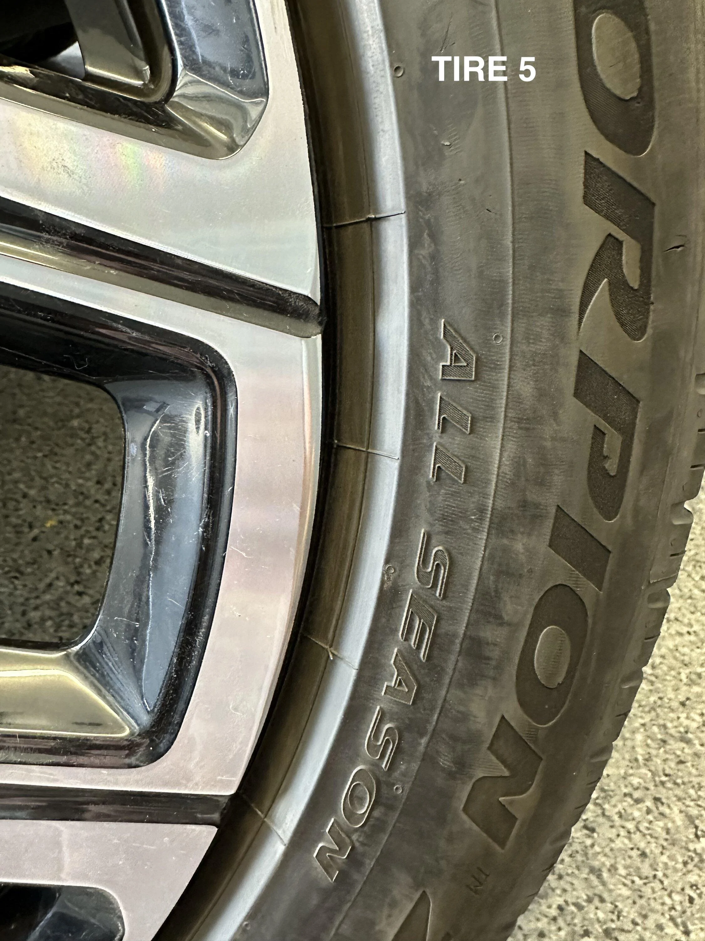 Rivian R1T R1S 5 22" Sport Bright Wheels & Tires Tire 5-3