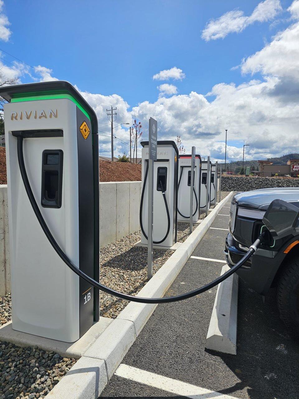 Rivian R1T R1S RAN Rivian Charging Stations Locations Map via Google Maps 20230424_133156