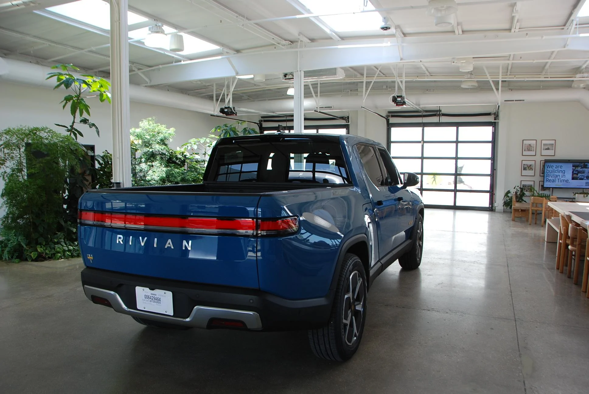 Rivian R1T R1S Took Factory Delivery! dsc_0326-jpg