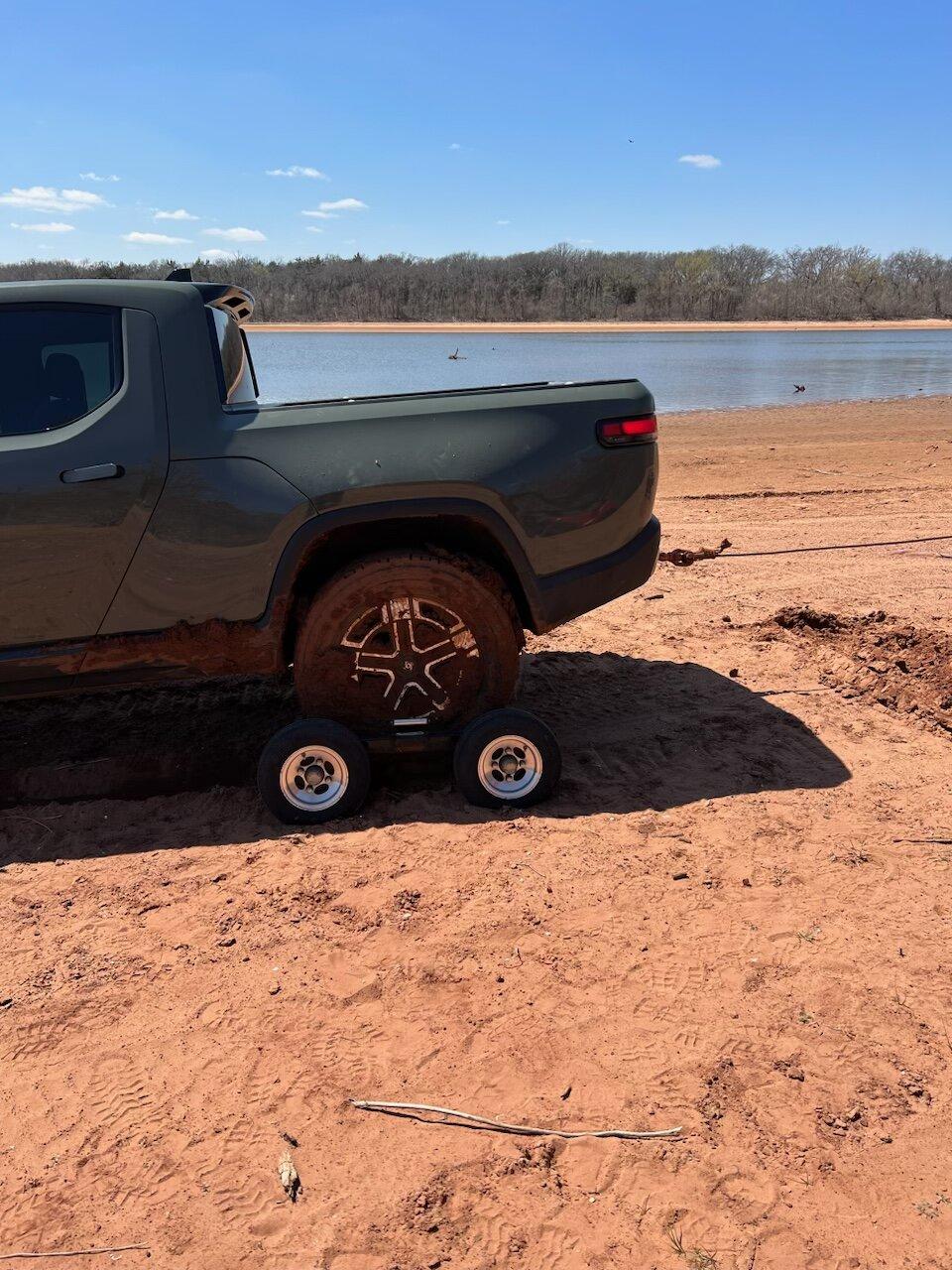 Rivian R1T R1S [Update: Made It Out!] Drive Motor Failure During Off-roading Excursion Through Water Crossing FEE9E245-7256-42B8-9E1C-1C3B709CCF30