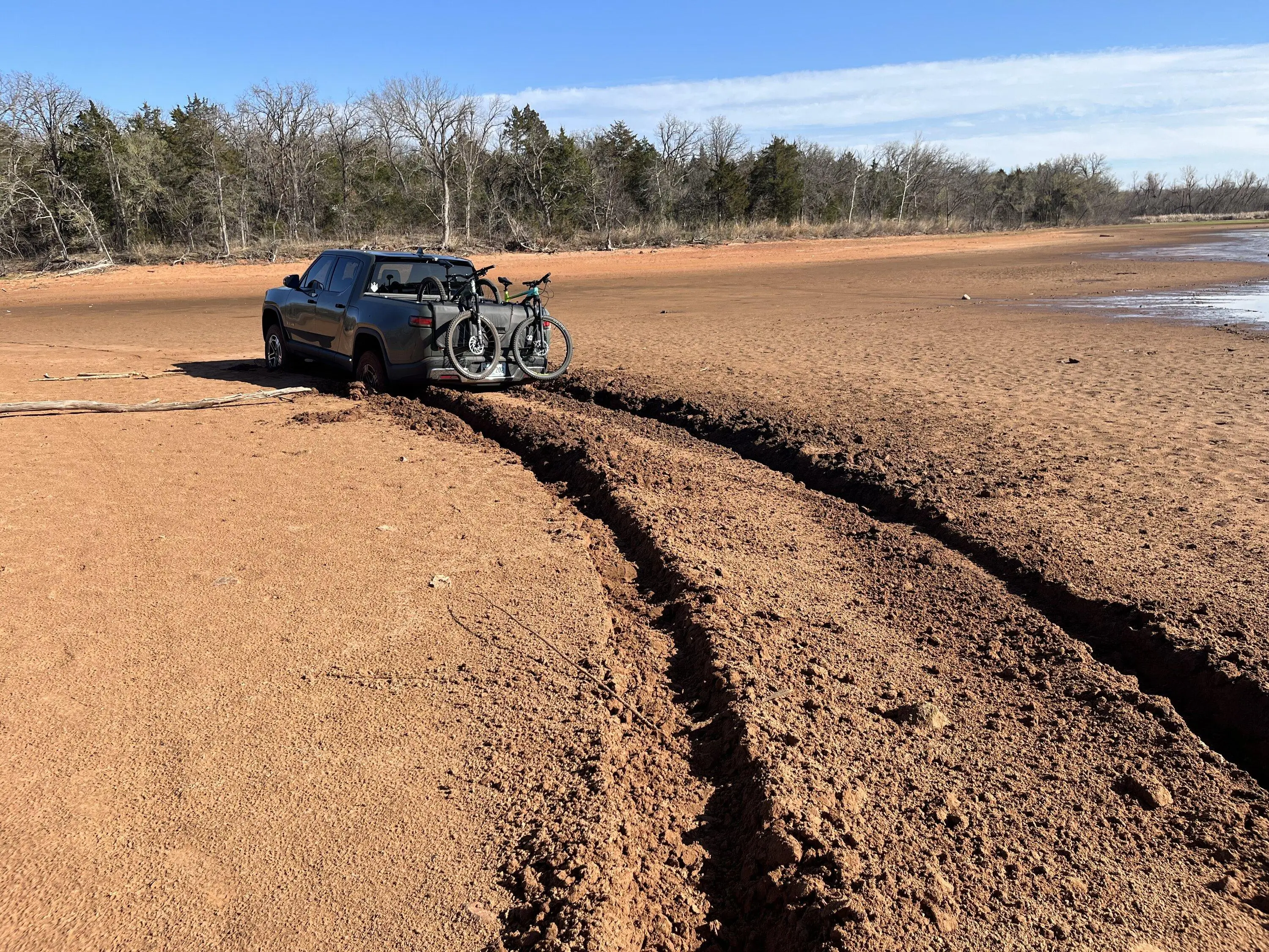 Rivian R1T R1S [Update: Made It Out!] Drive Motor Failure During Off-roading Excursion Through Water Crossing 5F109CB5-8003-47EC-ACBB-A2EAFE347FB7