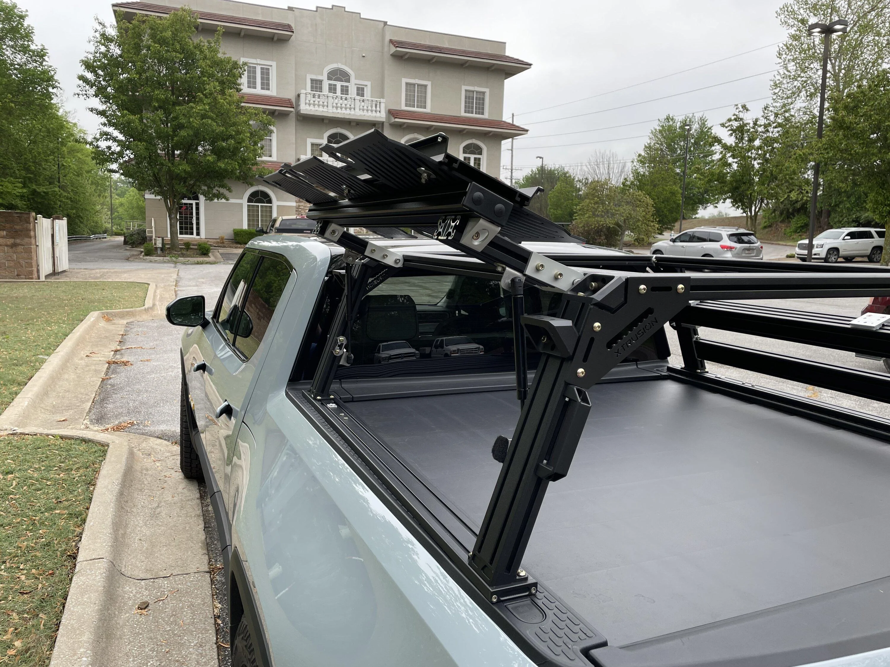Rivian R1T R1S Xtrusion OVRLND rack install experience on R1T IMG_6909