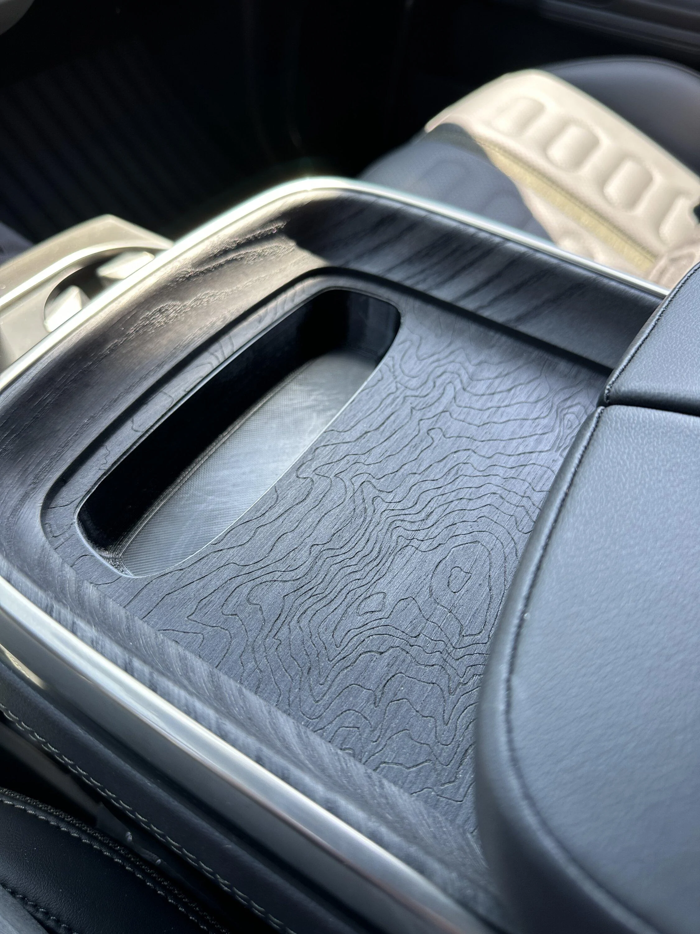 Rivian R1T R1S S00nish Premium Phone Charger Installed Review & Photos IMG_3406