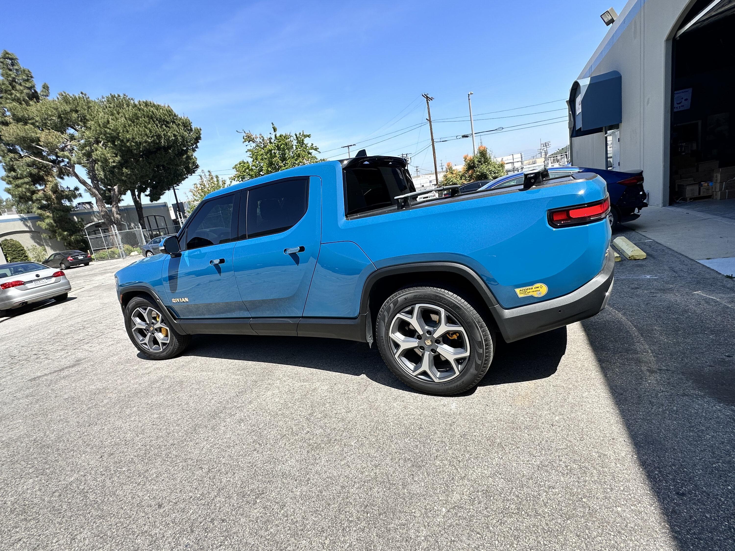 Rivian R1T R1S Love my new 1EV RMaxx Step Running Boards - Installed Pics and Review IMG_1623