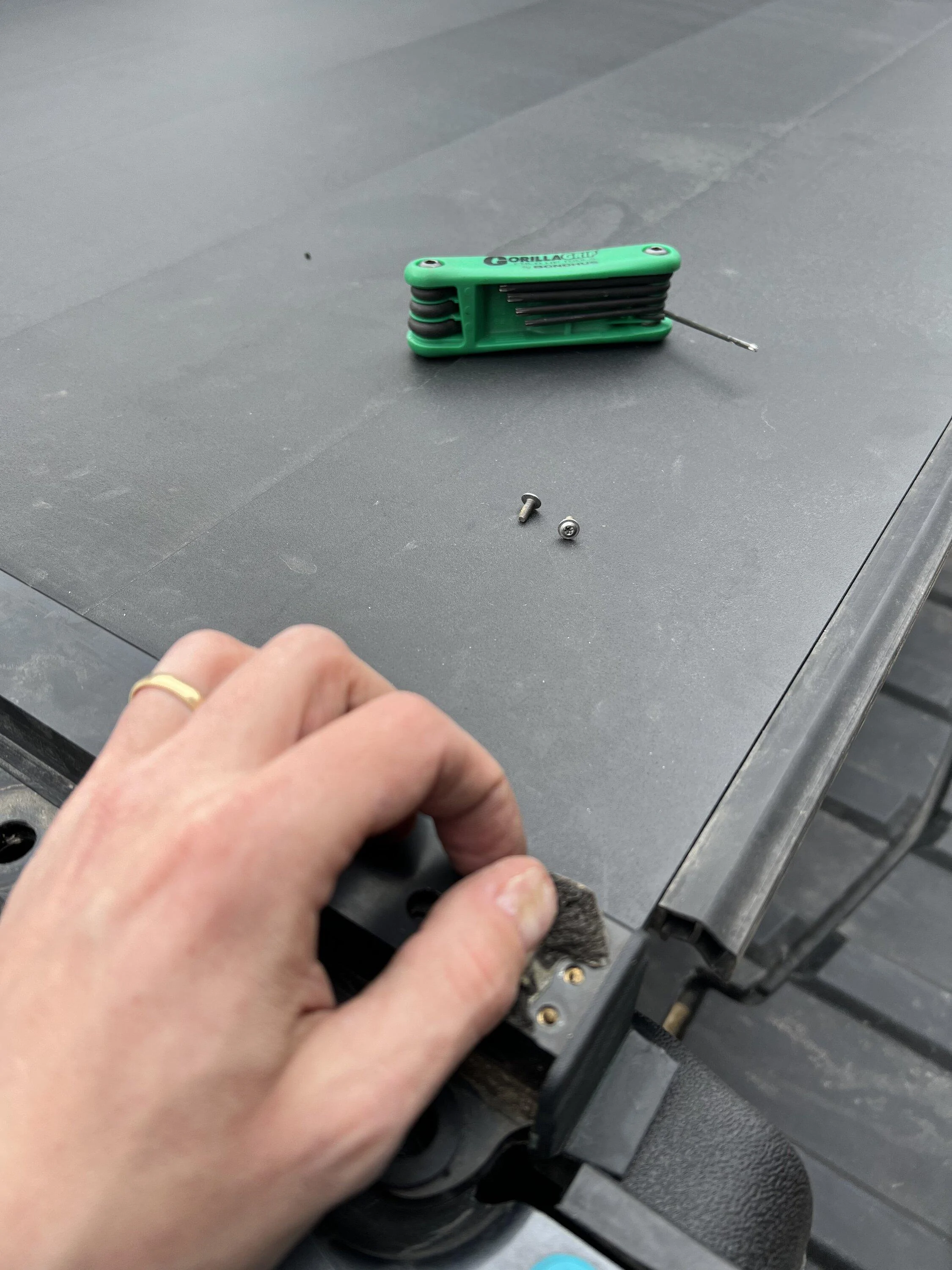 Rivian R1T R1S DIY Tonneau Repairs? Anyone try to do this yet? 094FD656-D877-459C-943C-68E0859055B7