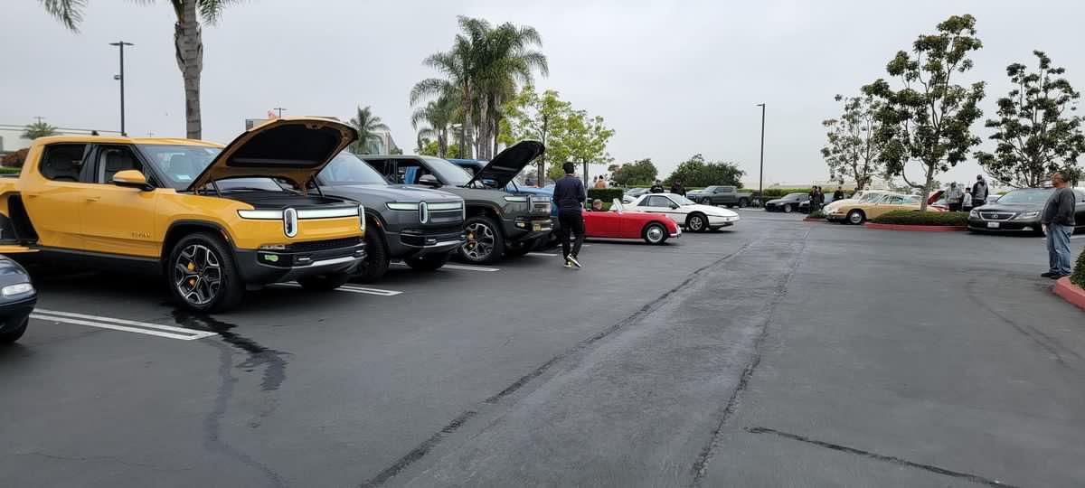 Rivian R1T R1S Southern California Owners 0F5E14A5-2B5D-475F-88DB-263099A2E35D.JPG
