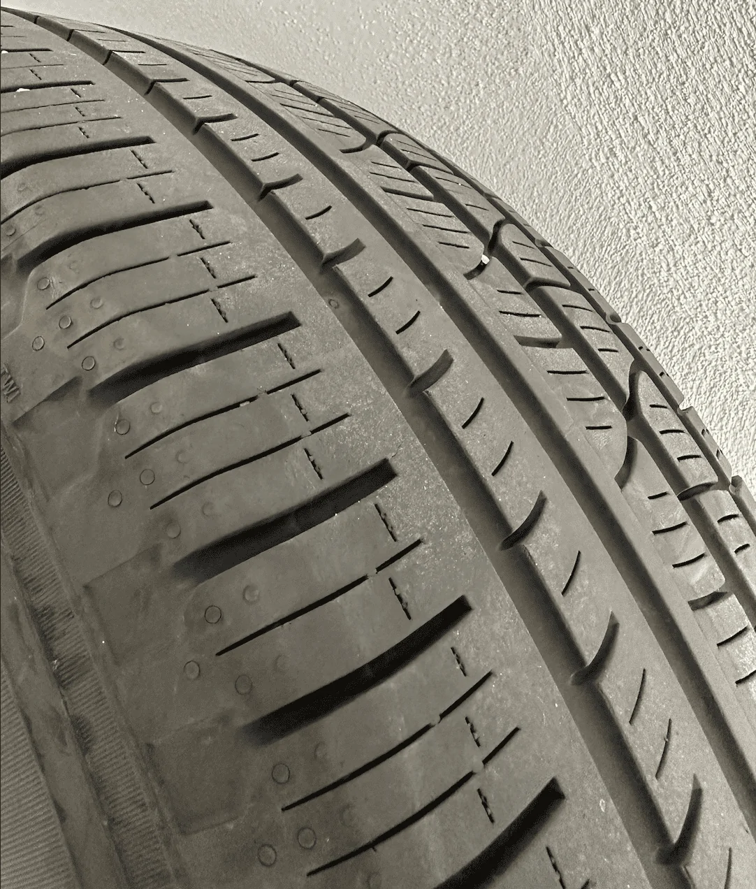 Rivian R1T R1S F/S: 21" Wheels for spares Screenshot 2023-04-30 at 9.57.45 AM