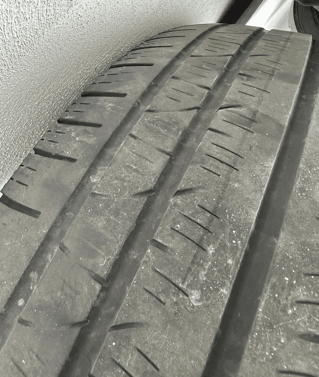 Rivian R1T R1S F/S: 21" Wheels for spares Screenshot 2023-04-30 at 10.01.04 AM