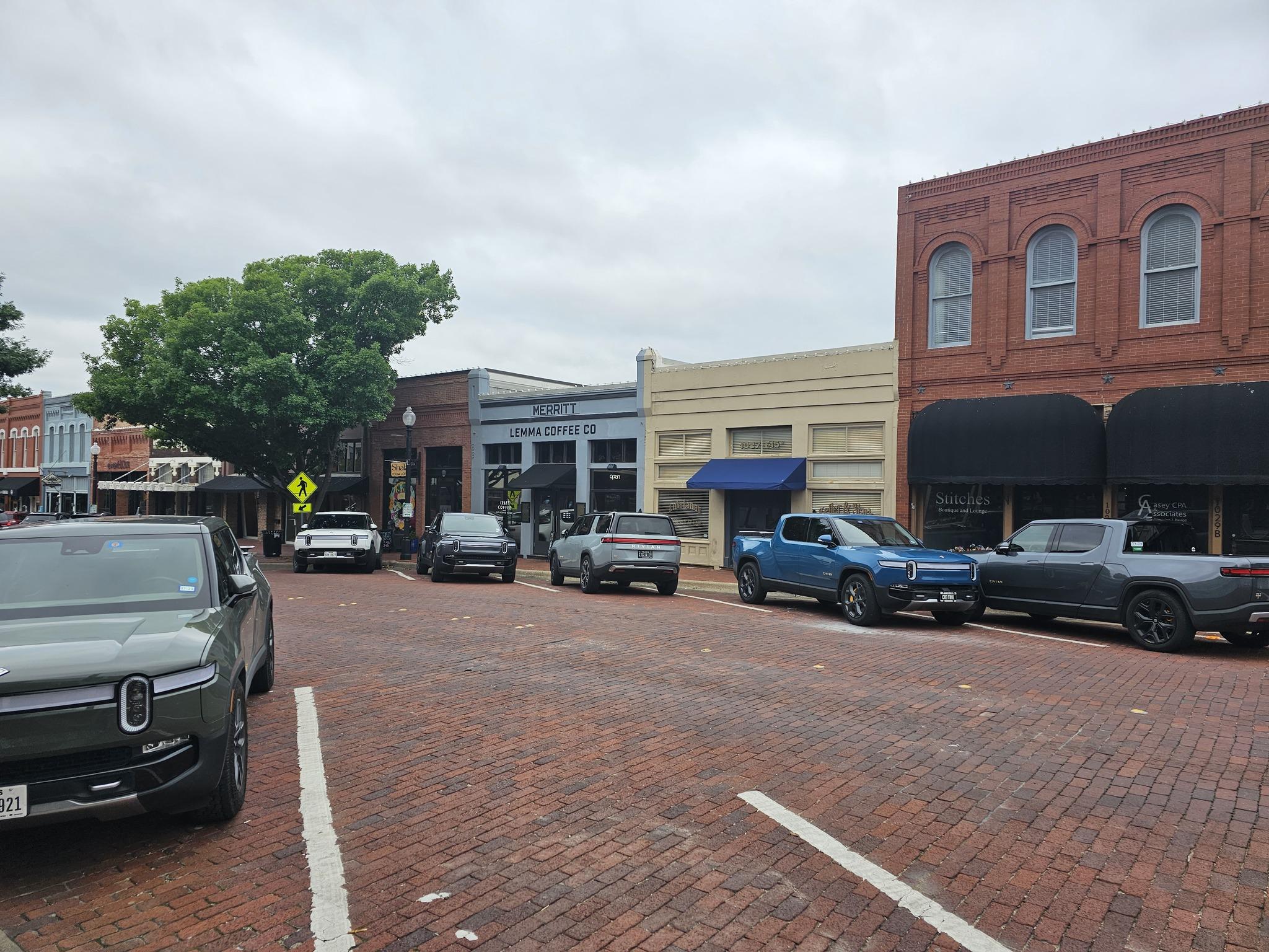 Rivian R1T R1S Rivian Meet-Up in Plano, TX - April 29, 2023 344207874_625105582965740_1447301064296662341_n