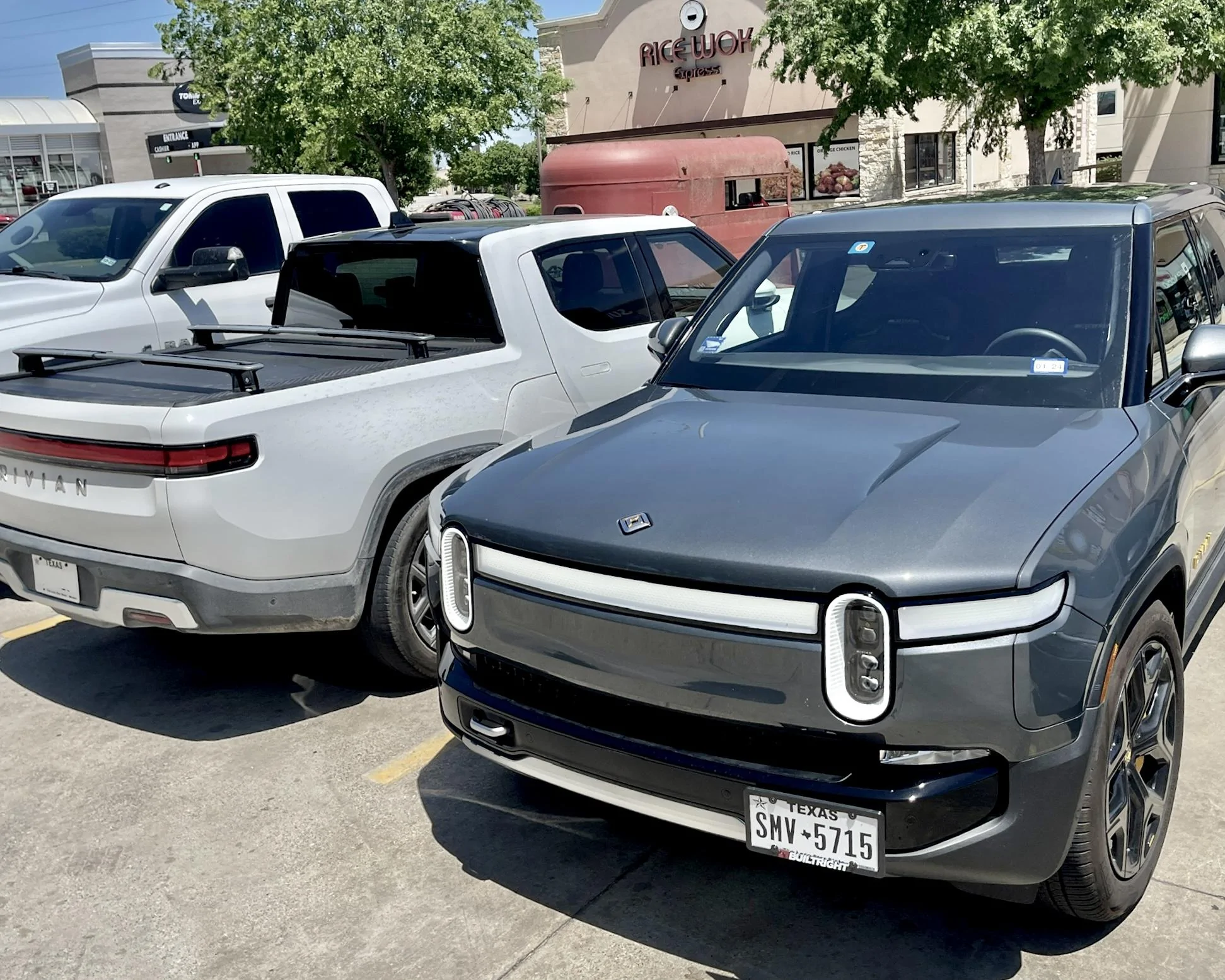 Rivian R1T R1S Rivian Meet-Up in Plano, TX - April 29, 2023 IMG_7368